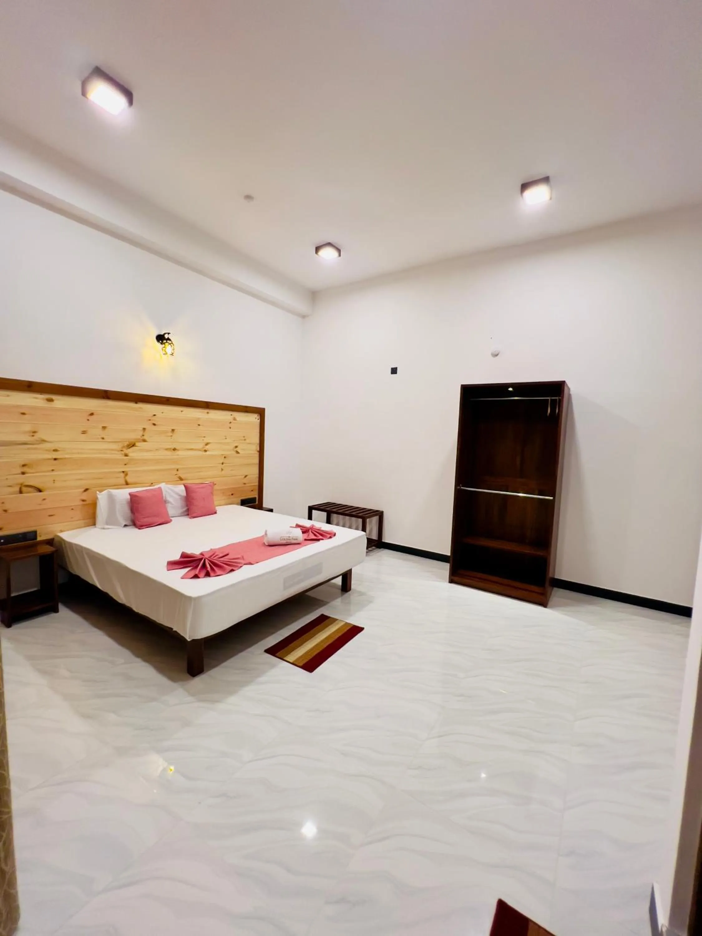 Photo of the whole room, Bed in Ranketha Resort & Restaurant
