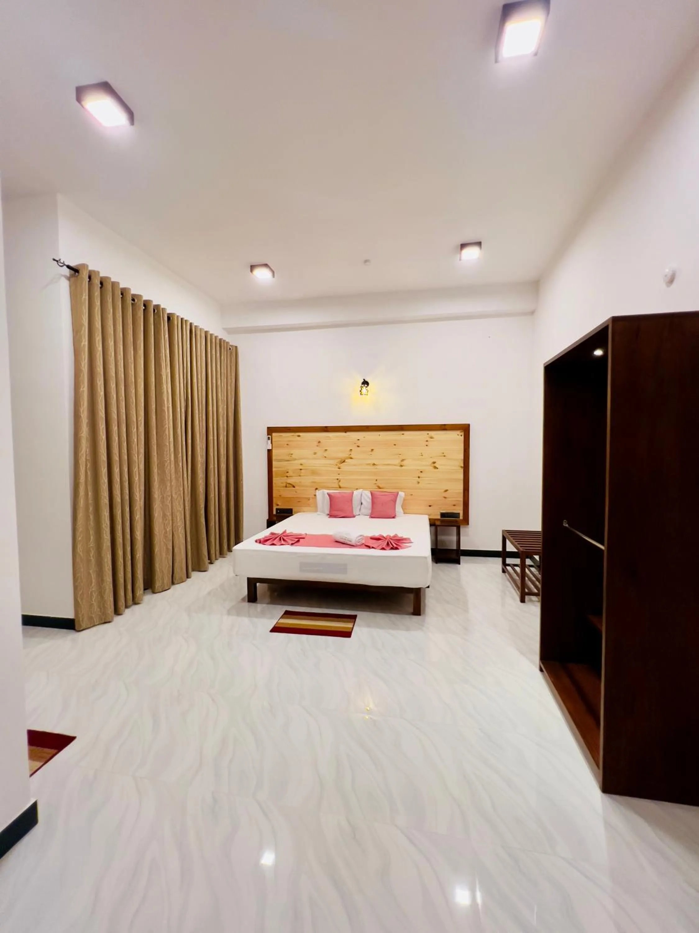Photo of the whole room, Bed in Ranketha Resort & Restaurant