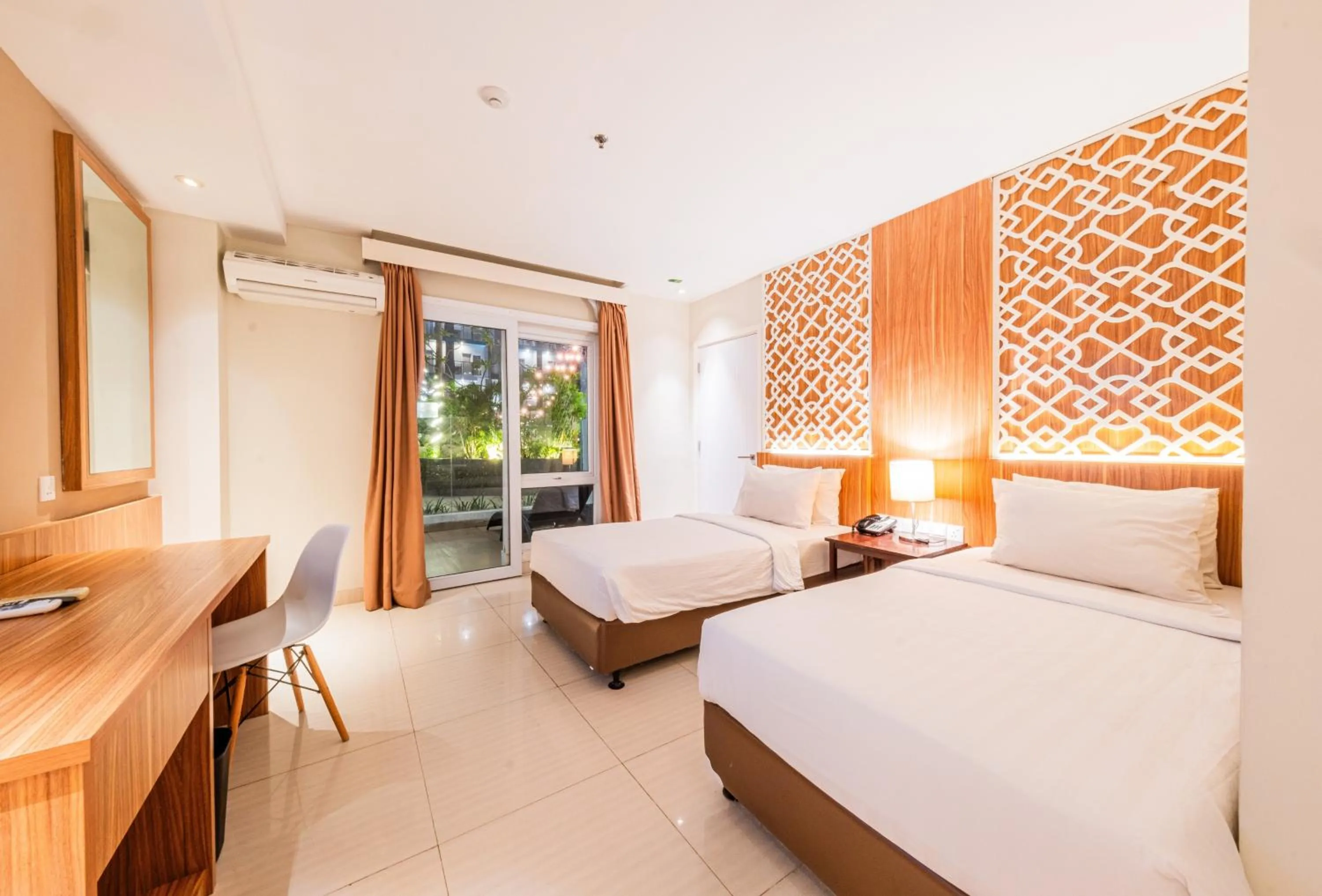 Bedroom, Bed in Astara Hotel Balikpapan