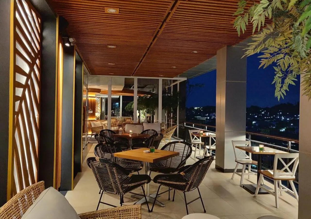 Restaurant/places to eat in Astara Hotel Balikpapan