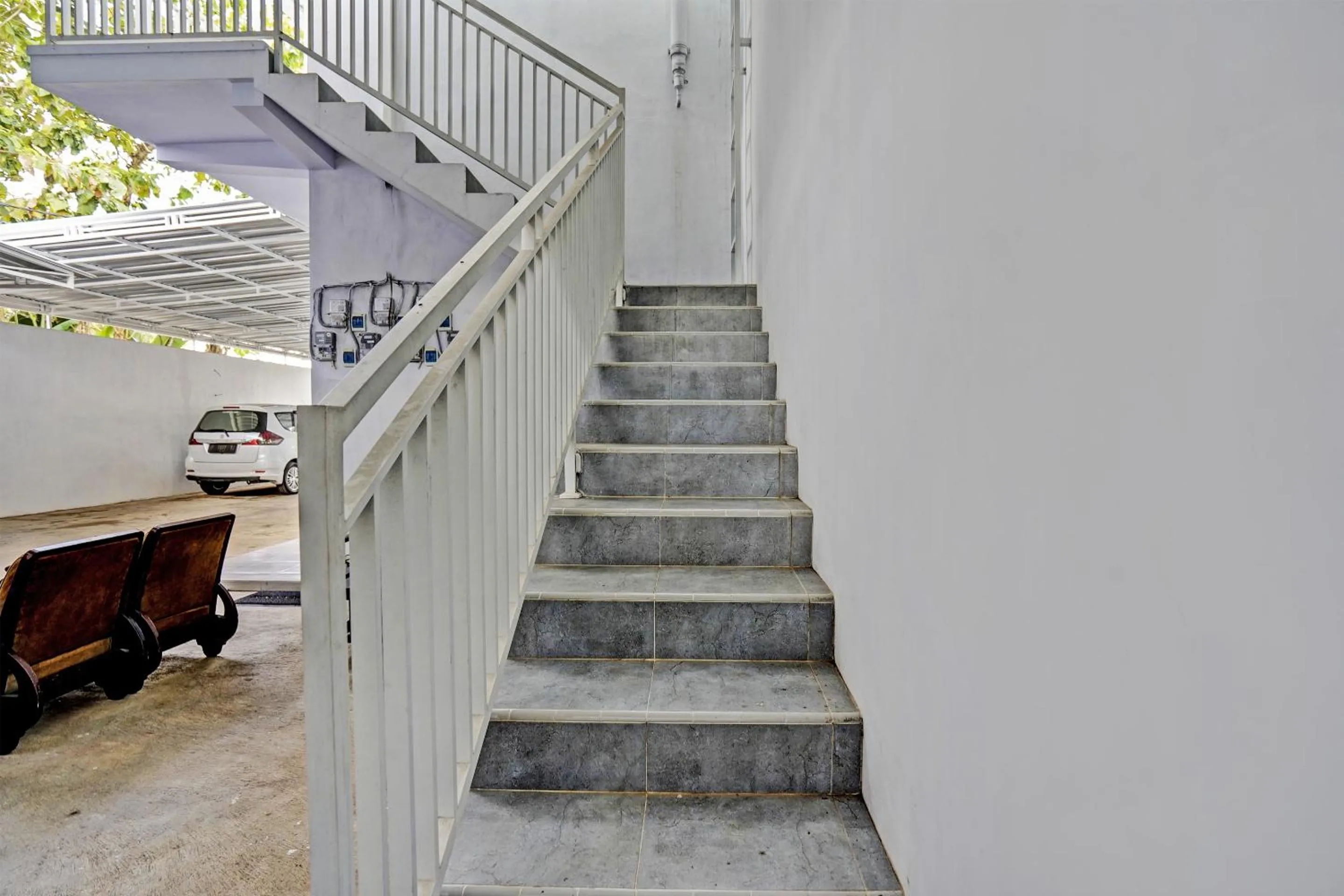 Lobby or reception in Hotel O Niza Guesthouse Syariah