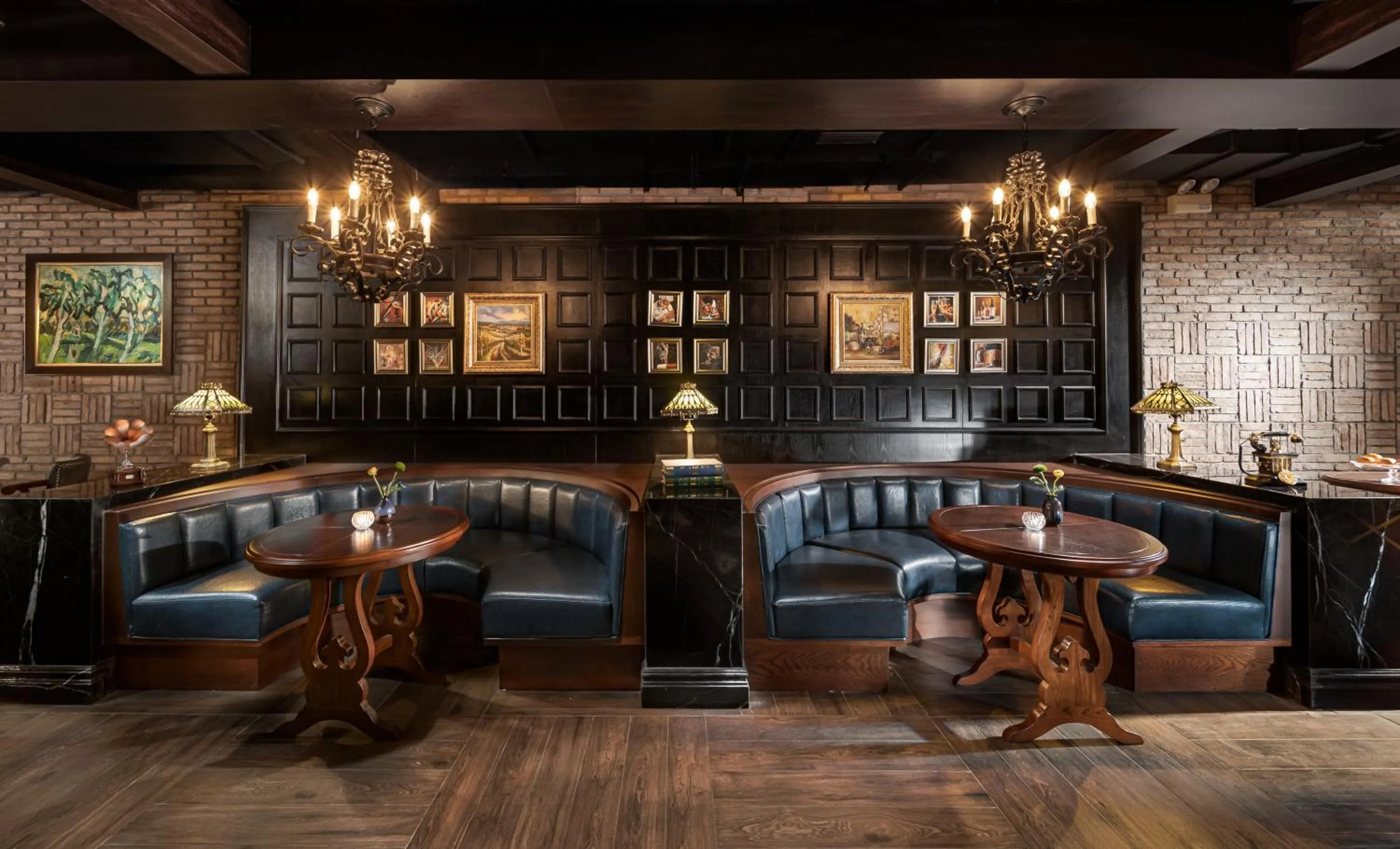 Lounge or bar in Le Chanvre Hanoi Hotel & Spa