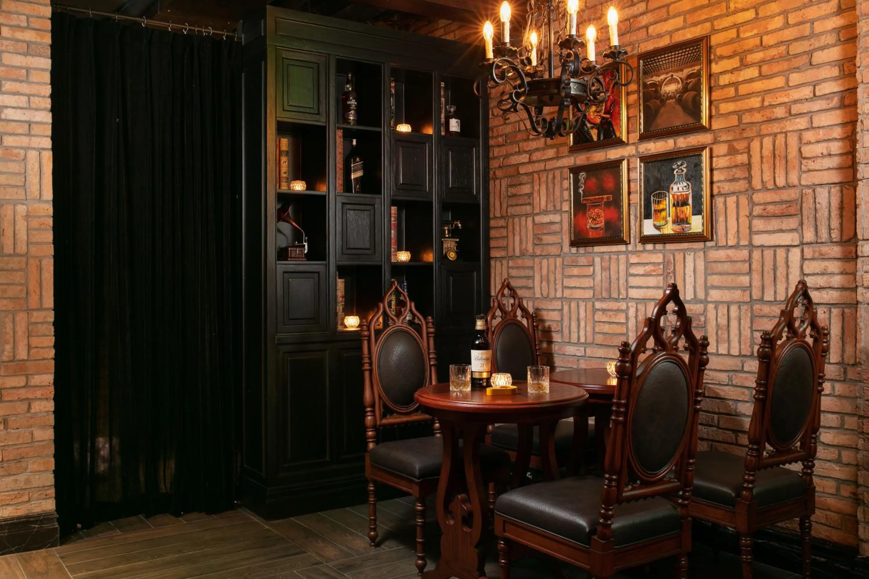 Lounge or bar in Le Chanvre Hanoi Hotel & Spa