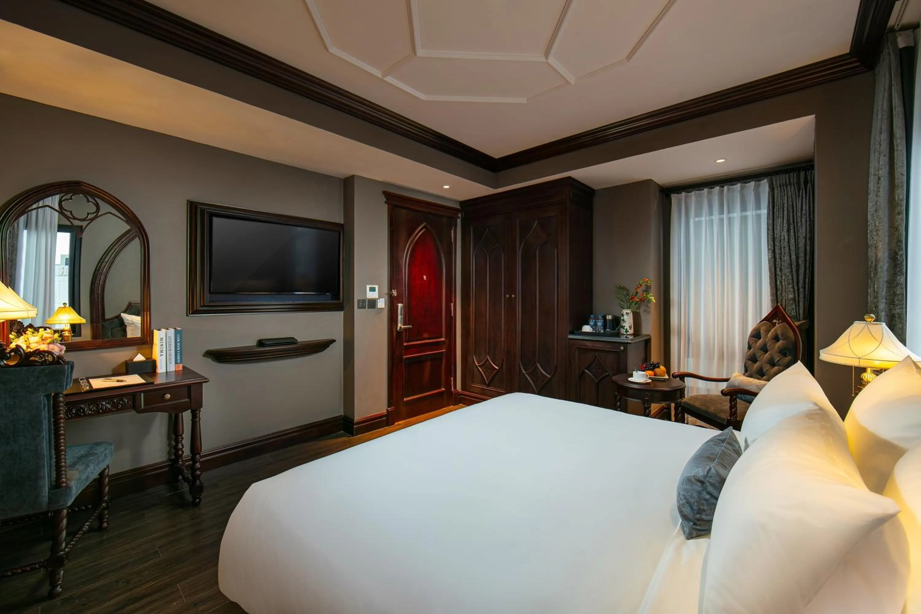 Photo of the whole room, Bed in Le Chanvre Hanoi Hotel & Spa