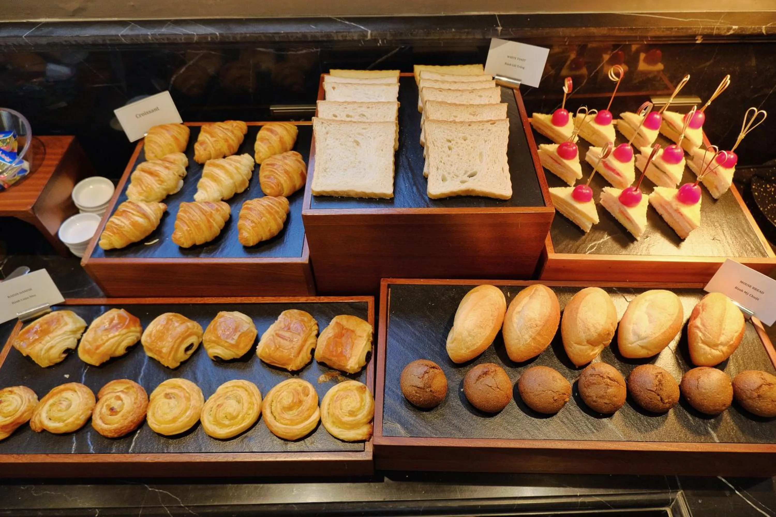 Buffet breakfast in Le Chanvre Hanoi Hotel & Spa