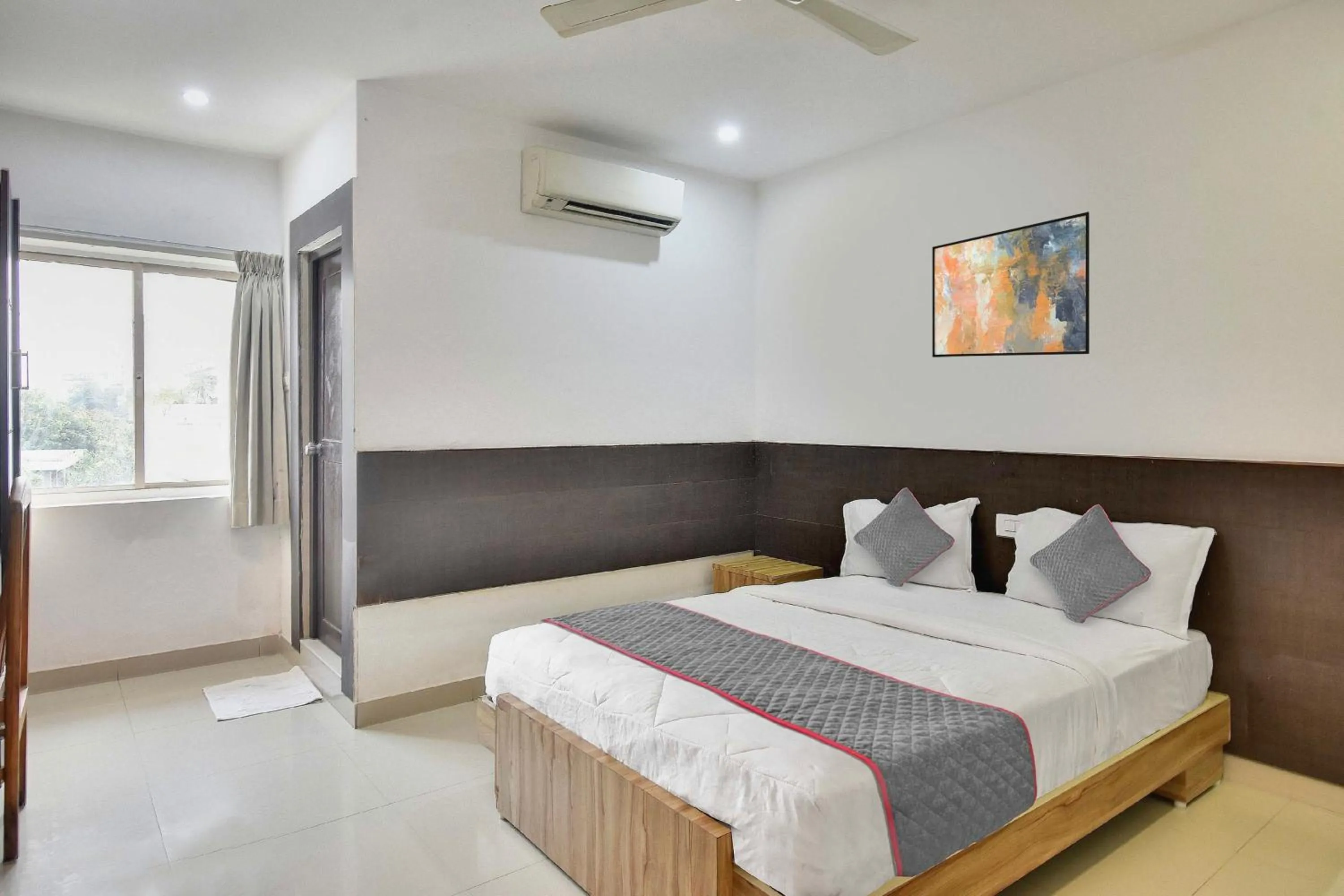 Bedroom, Bed in Collection O Elite Residency