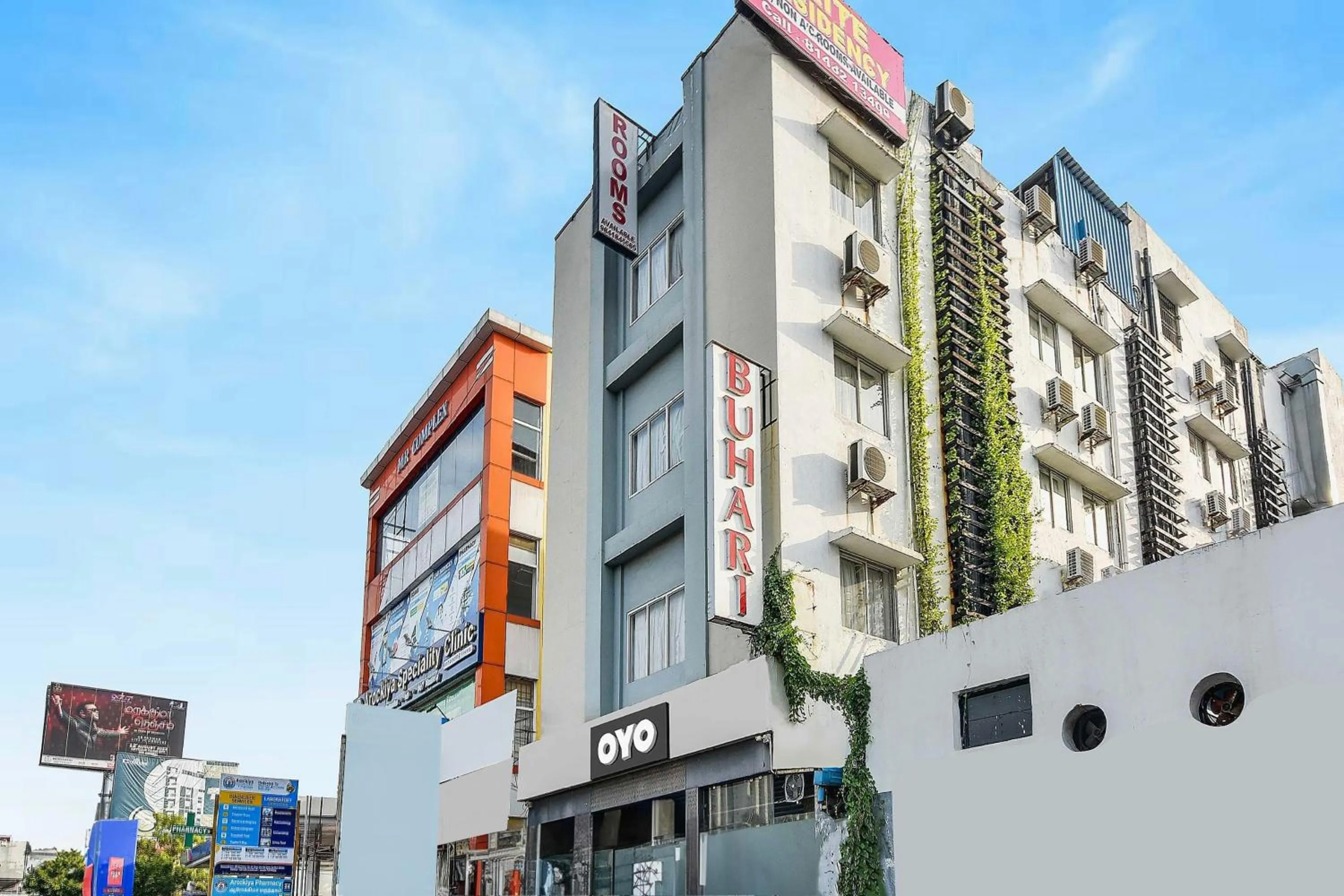 Facade/entrance in Collection O Elite Residency