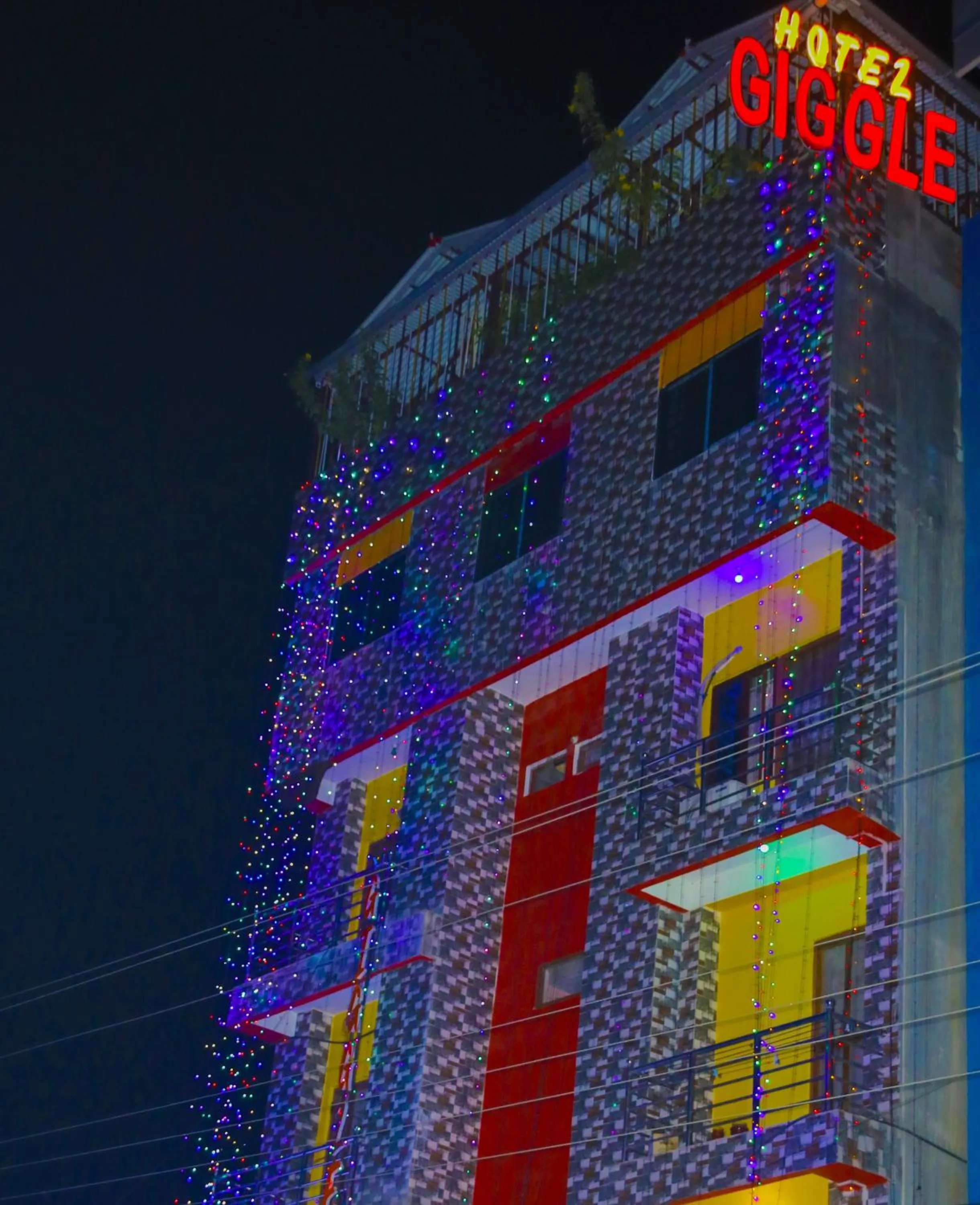 Property building in Hotel Giggle Coast Restro and Lodge