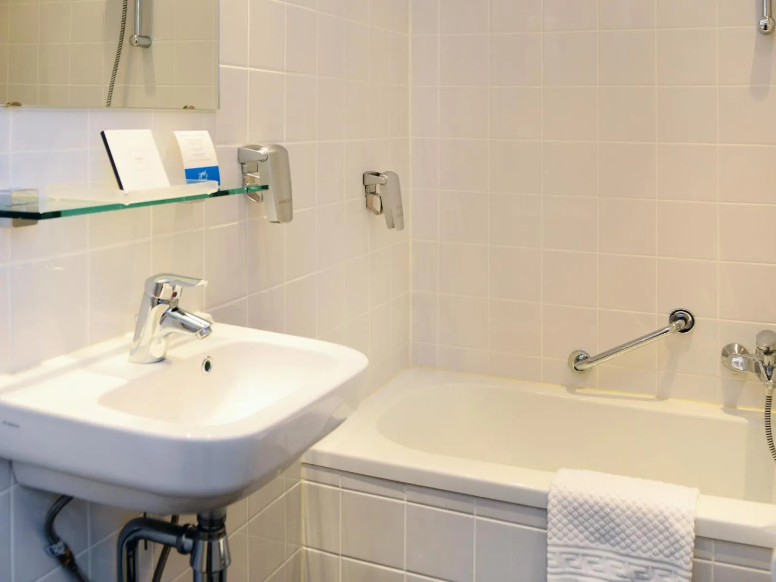 Bathroom in Amrâth Grand Hotel de l’Empereur