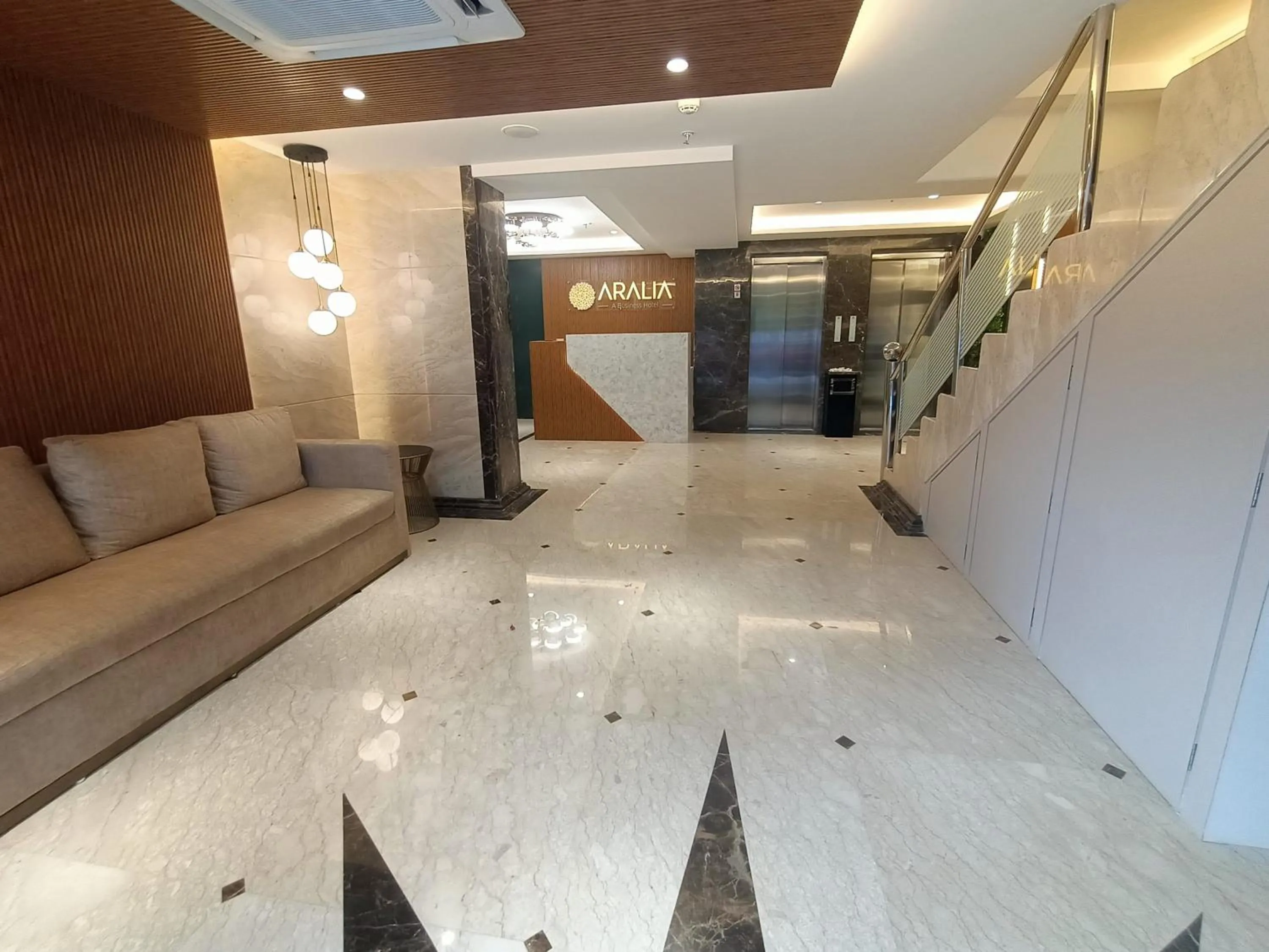 Lobby or reception in Aralia International Airport, Mumbai