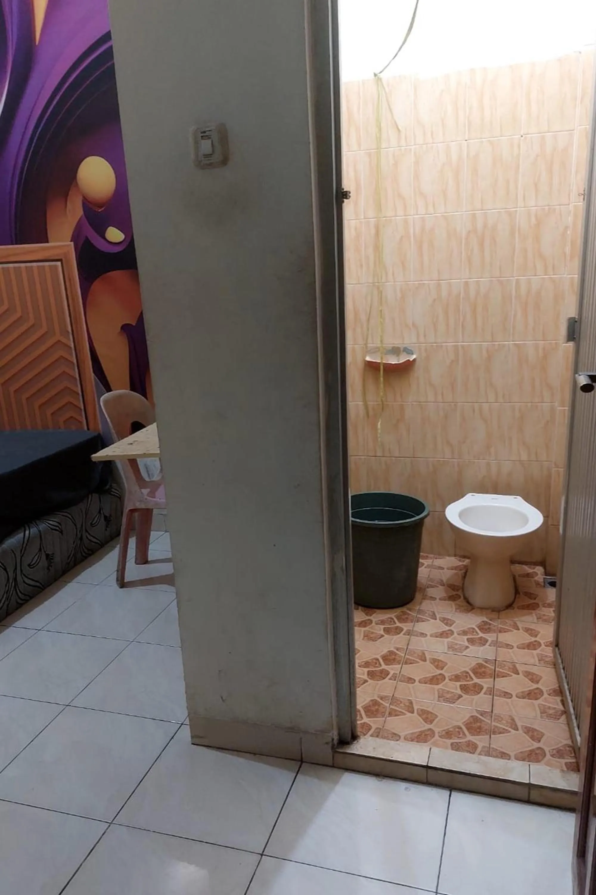 Toilet in Guest House Idola Palopo