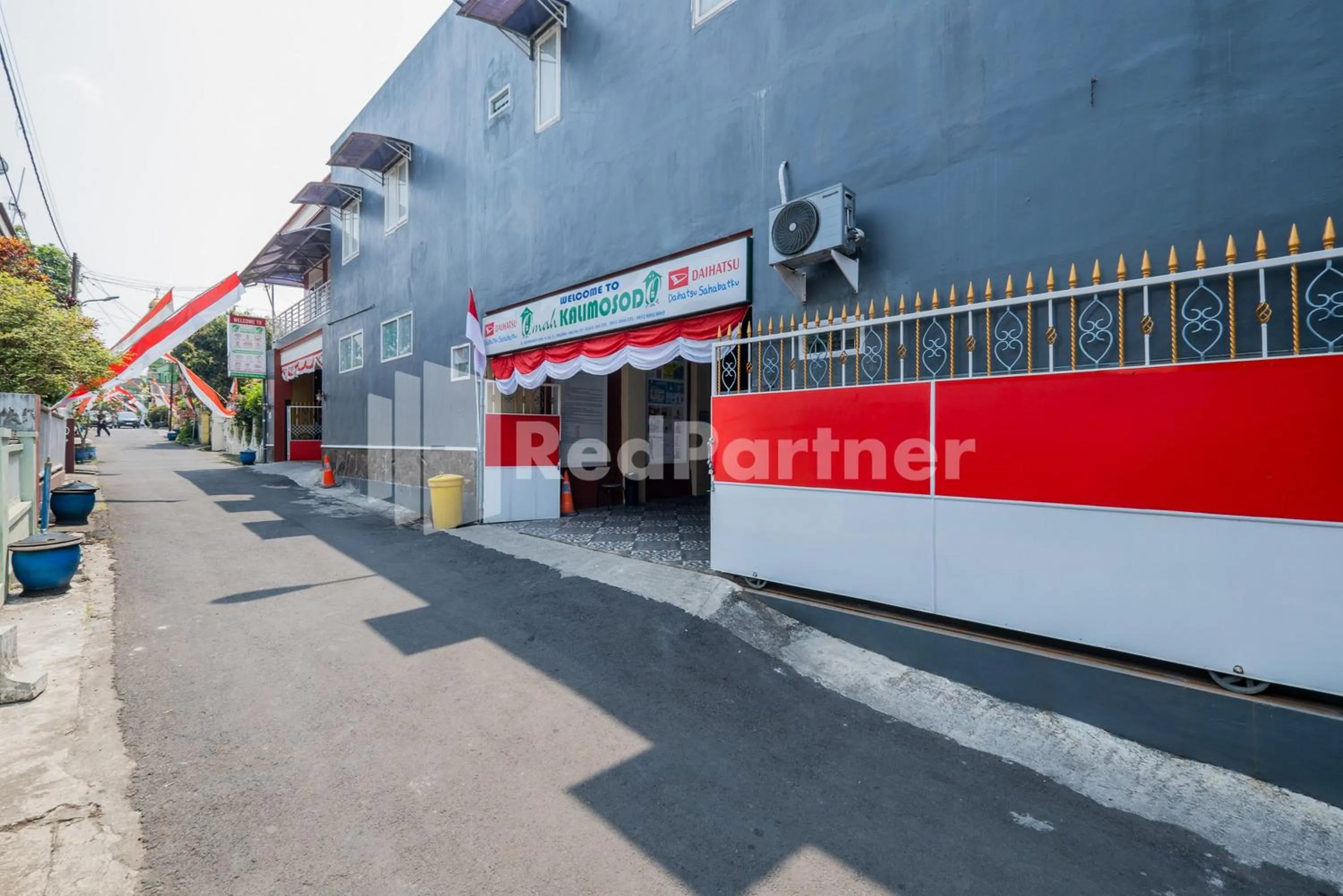 Property building in Omah Kalimosodo Mitra RedDoorz near Stasiun Malang Kota Baru