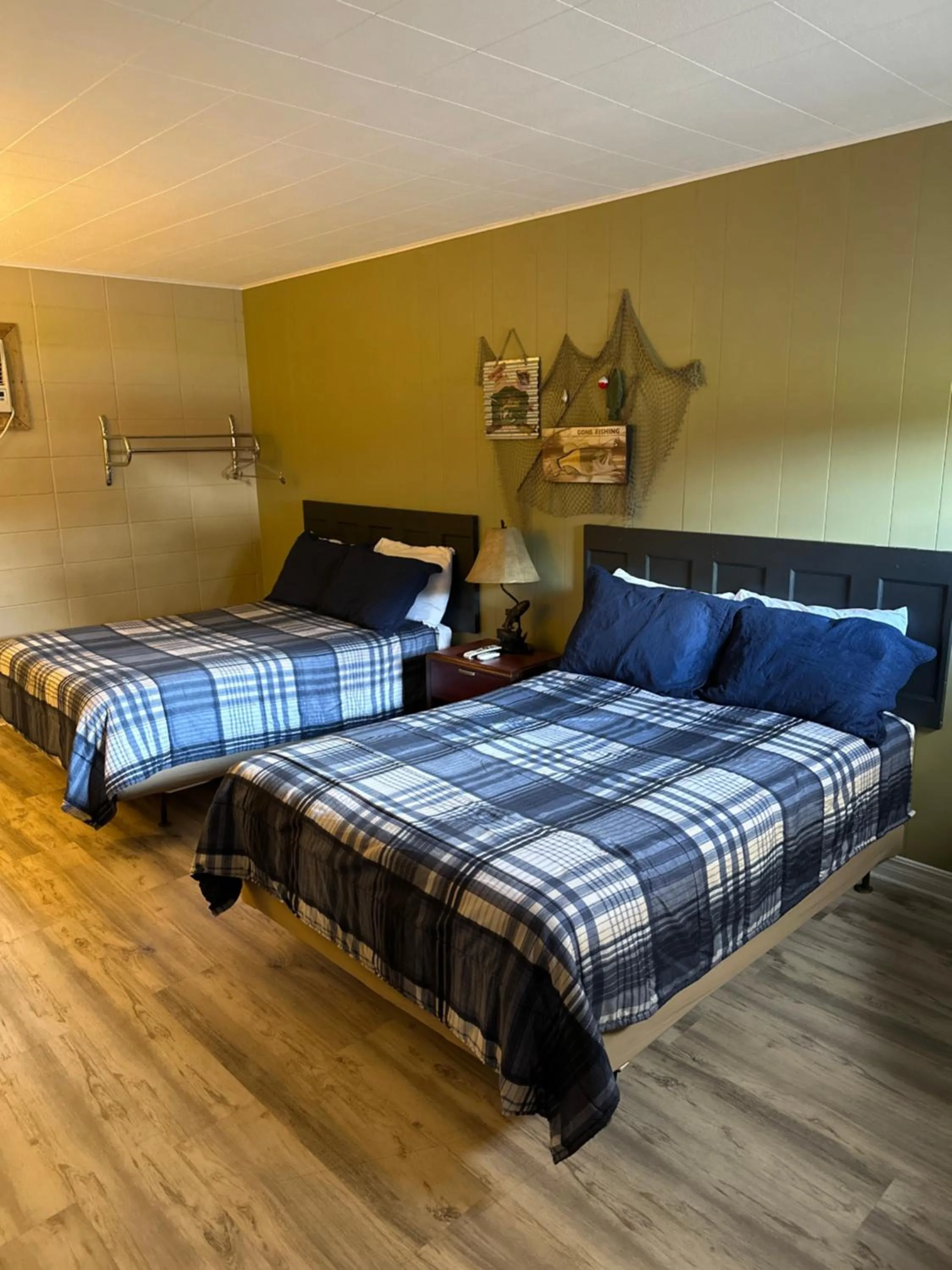 Bed in Sportsman's Lodge