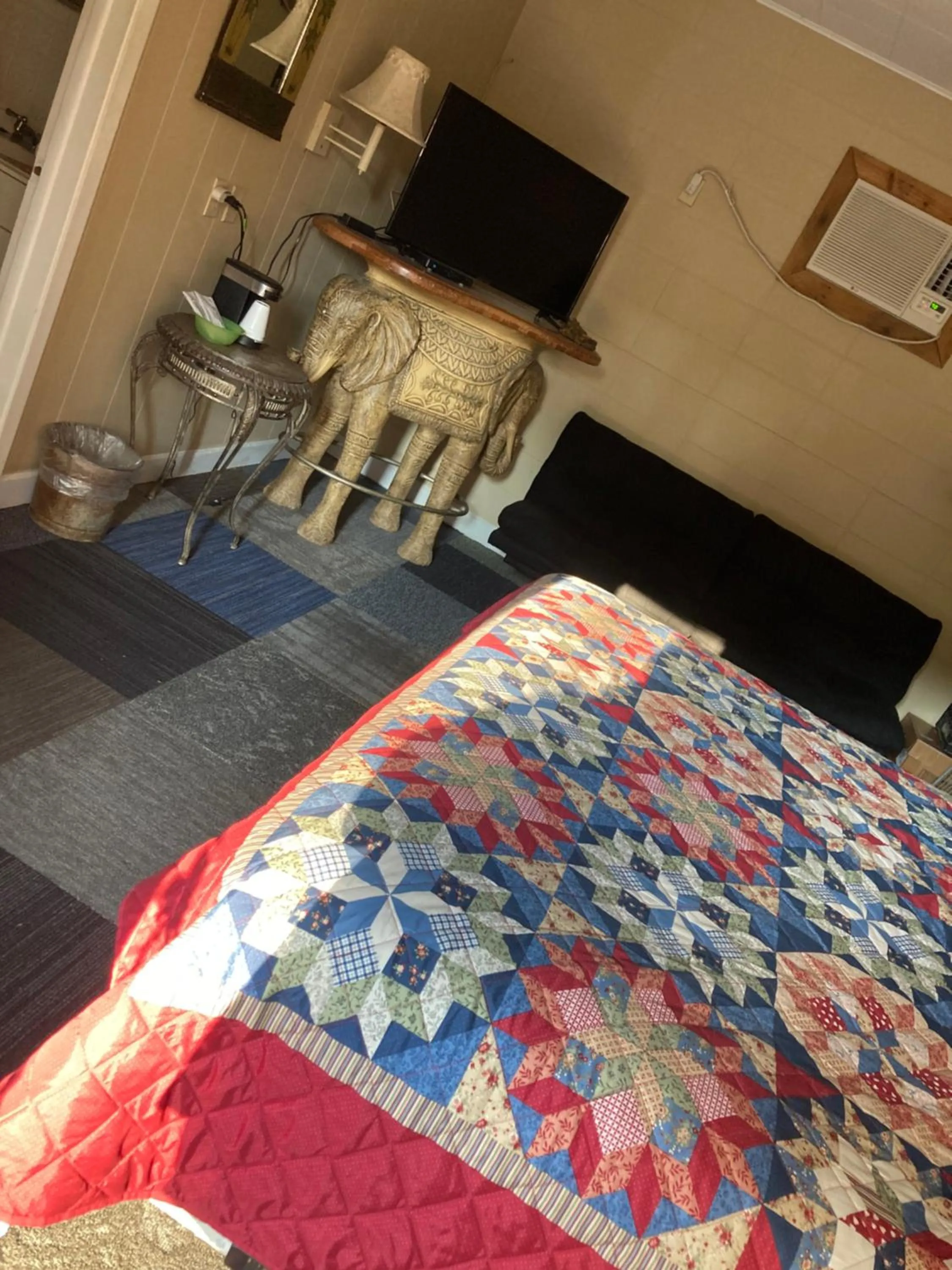 Bed in Sportsman's Lodge