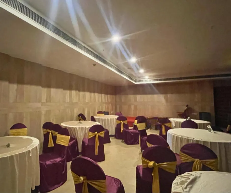 Restaurant/places to eat in Prism - A Boutique Hotel