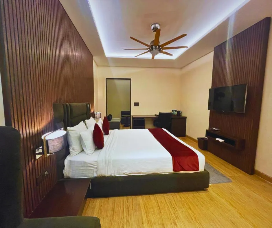 Communal lounge/ TV room in Prism - A Boutique Hotel