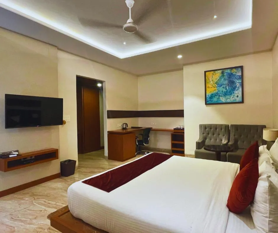 Communal lounge/ TV room in Prism - A Boutique Hotel