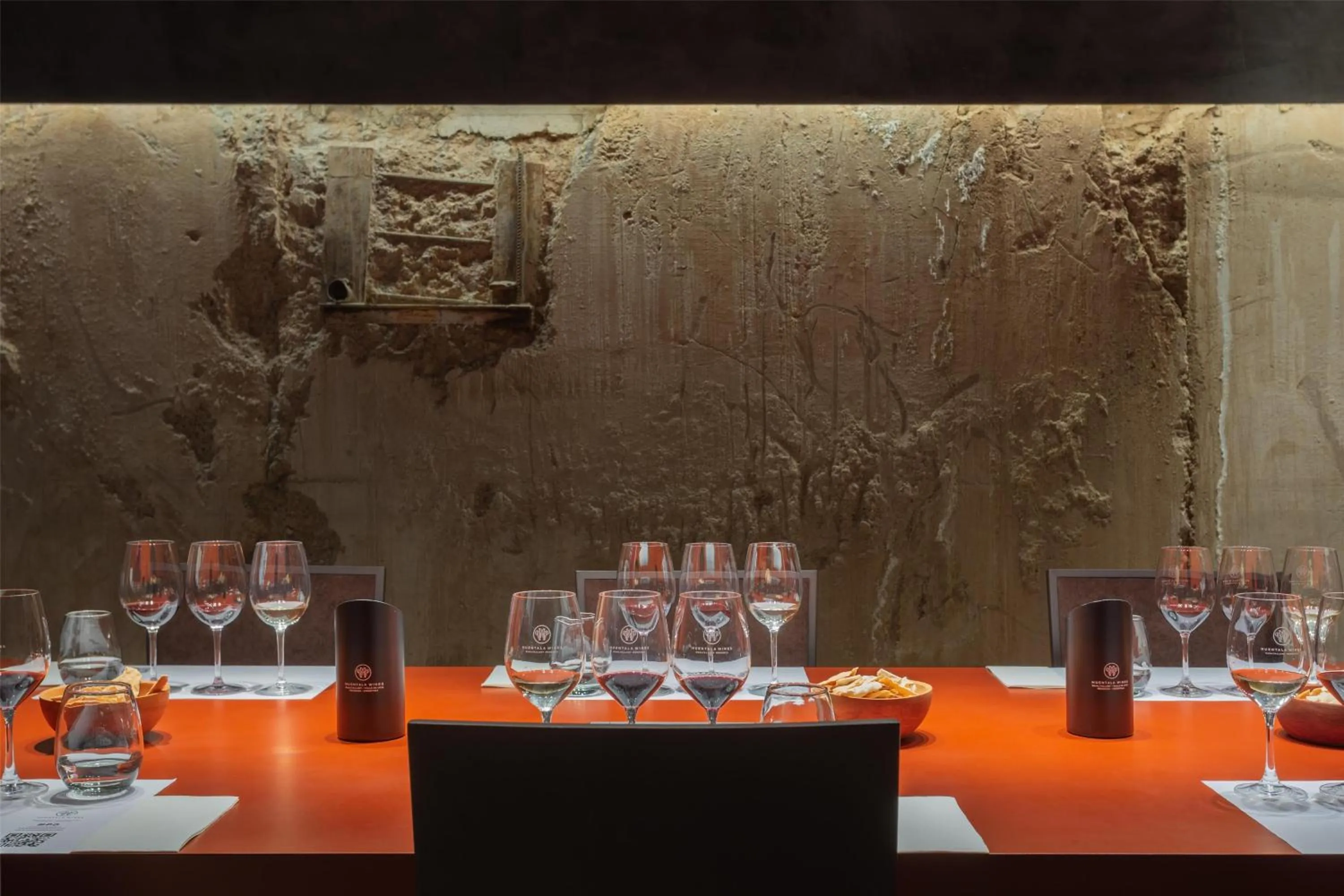 Restaurant/places to eat in Hualta Hotel Mendoza, Curio Collection by Hilton