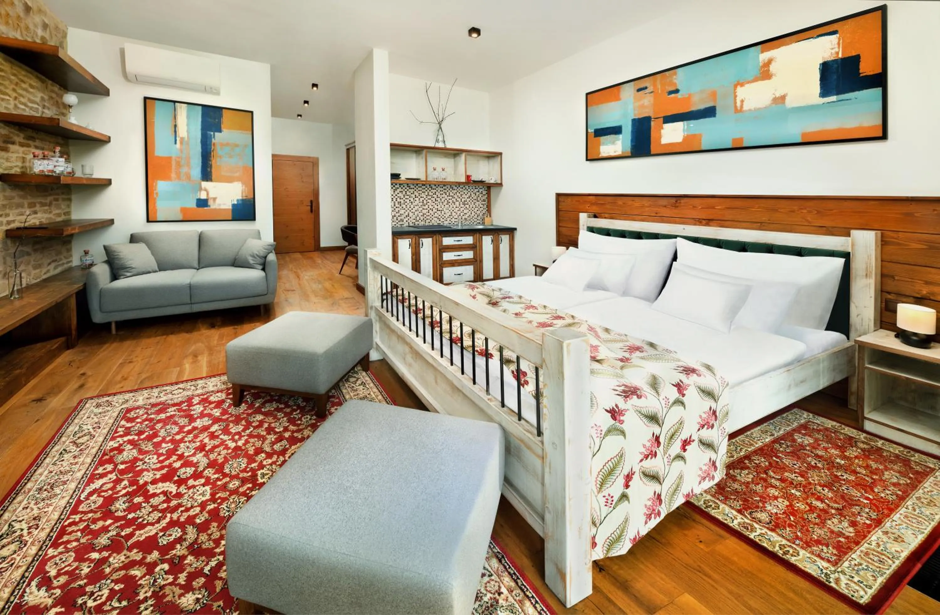 Bedroom, Bed in Castle Distillery