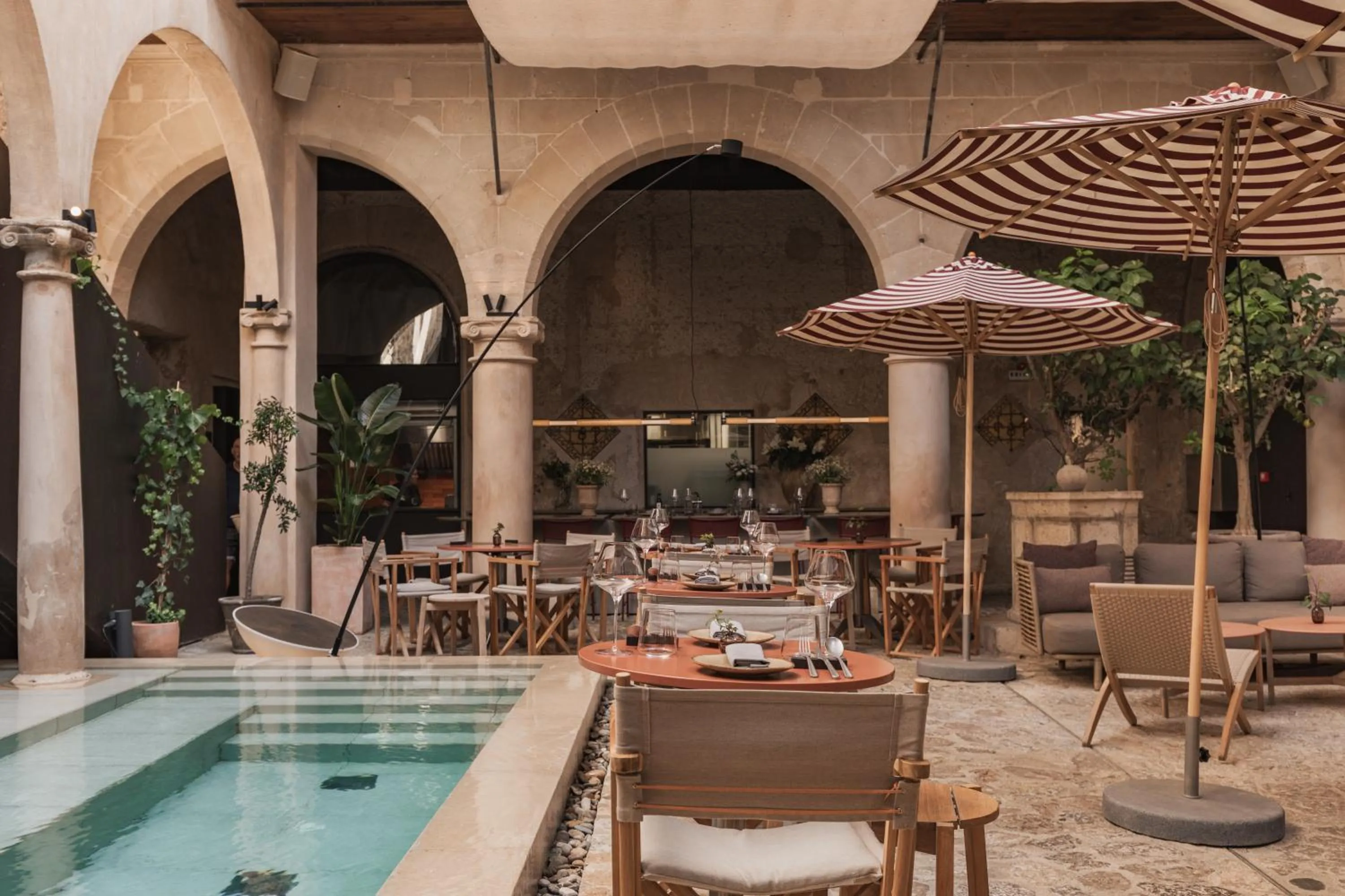 Lounge or bar in Nobis Hotel Palma, a Member of Design Hotels