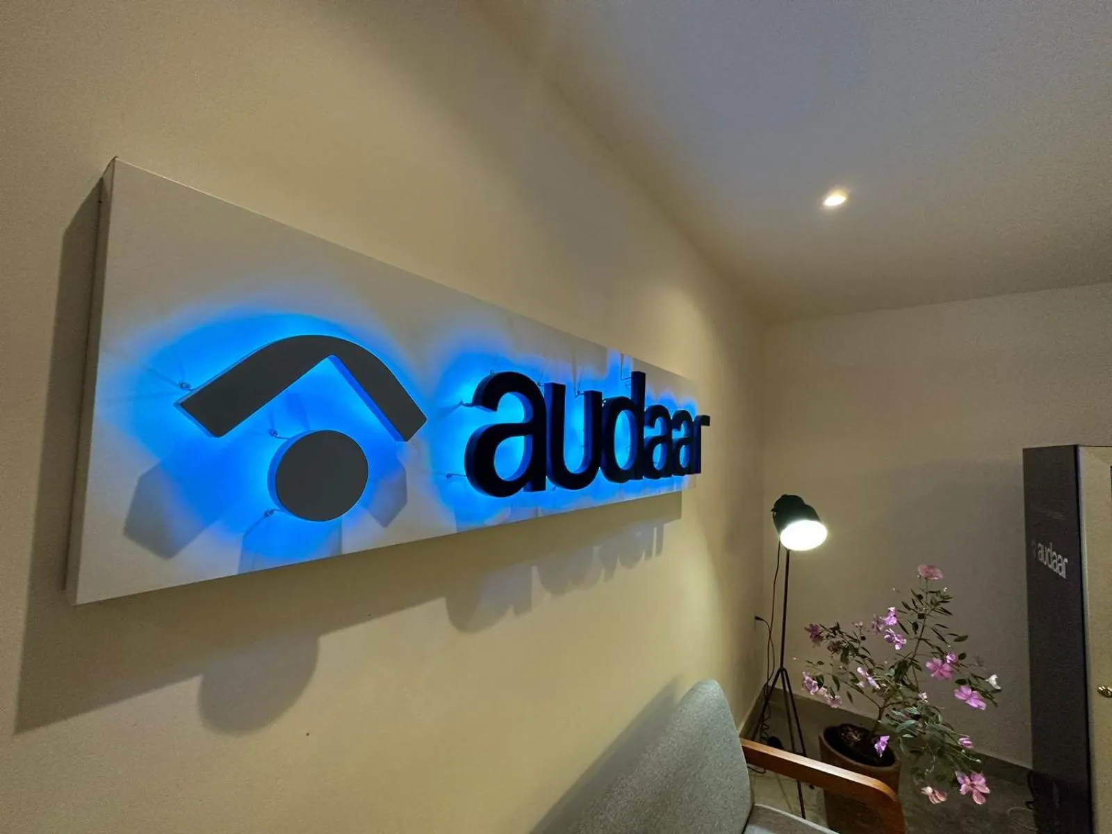 Logo/Certificate/Sign in Audaar Tech Suítes - Aeroporto de Congonhas