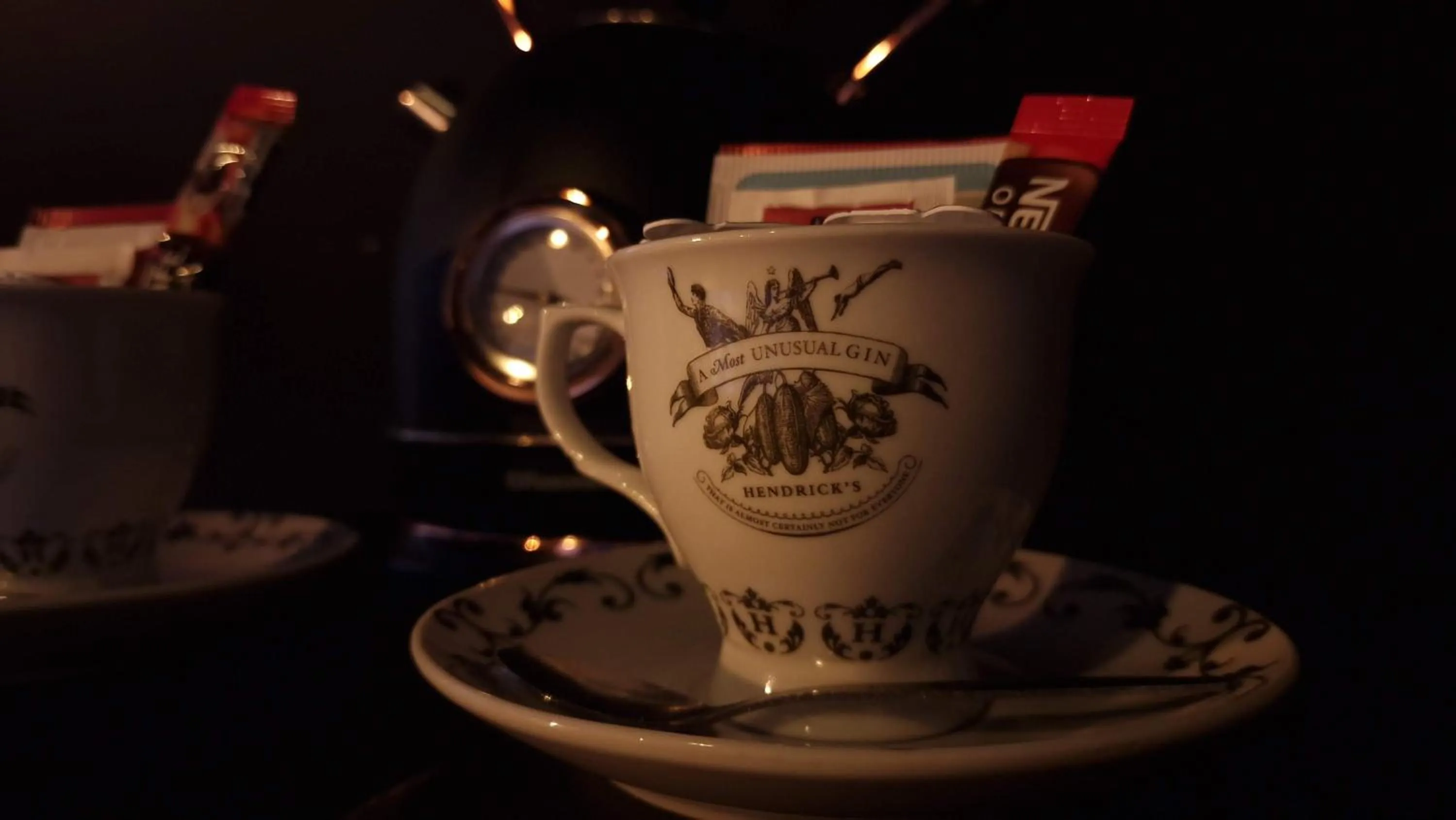 Coffee/tea facilities in The Mad Hatter's Guestrooms