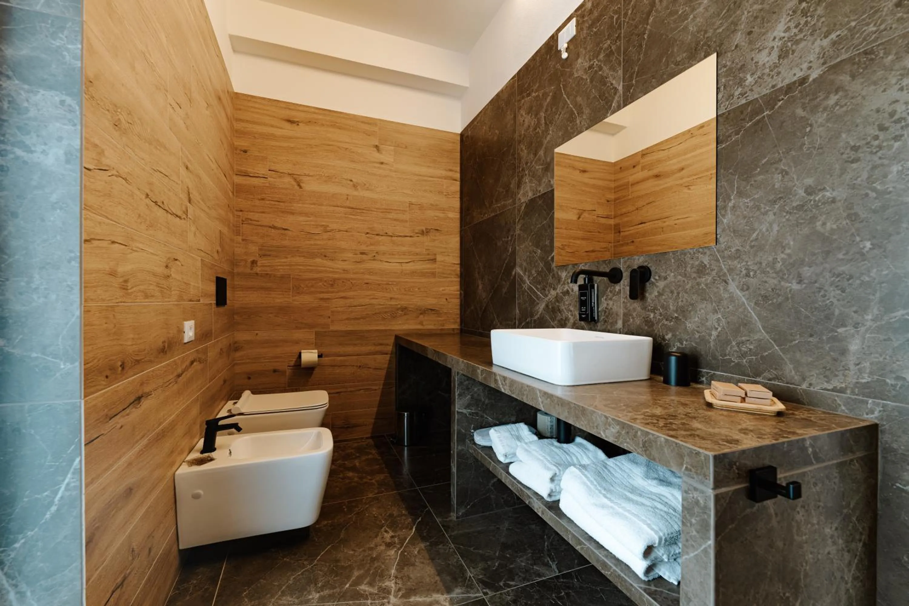 Bathroom in Hotel Mhami