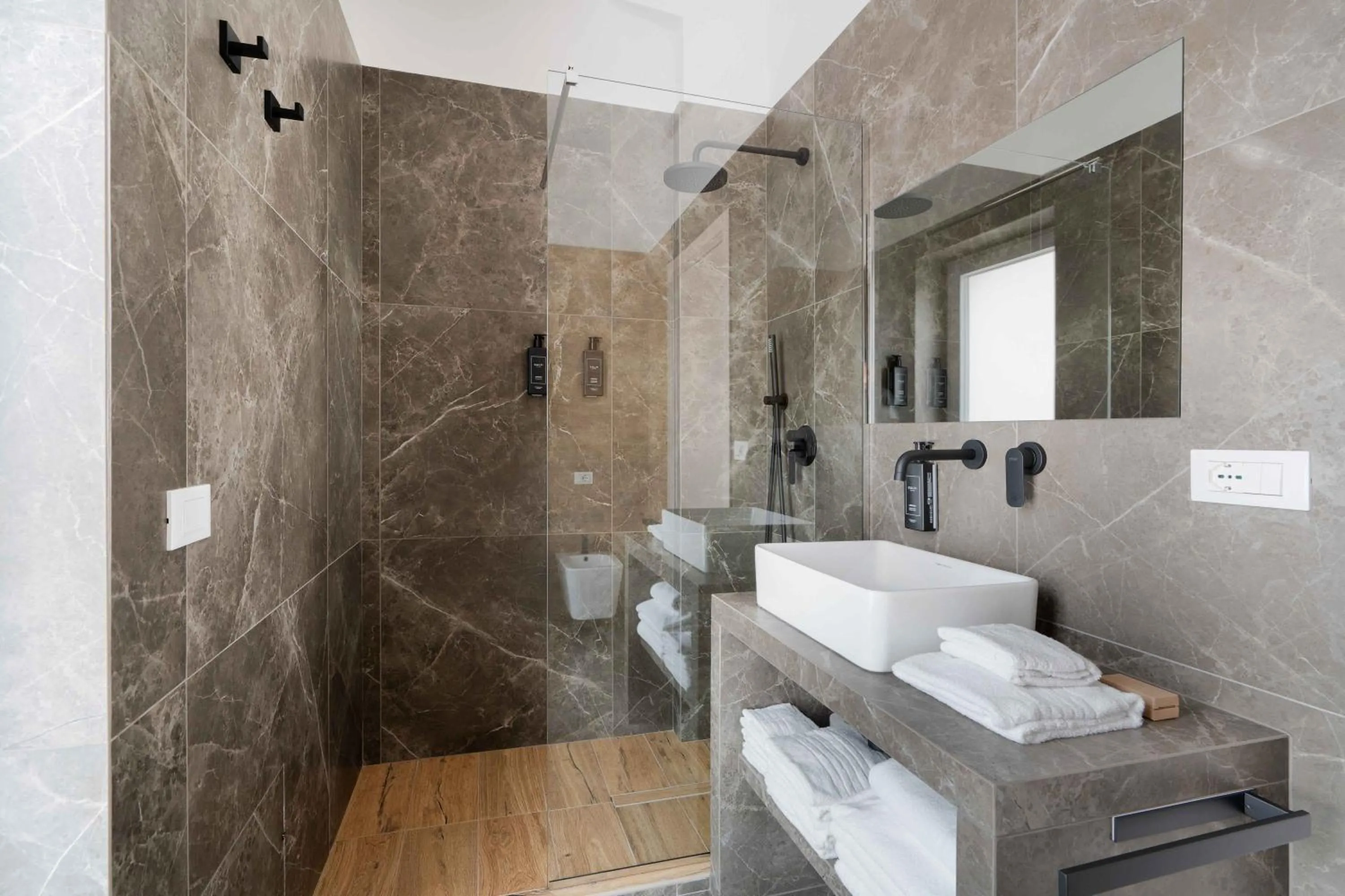 Bathroom in Hotel Mhami