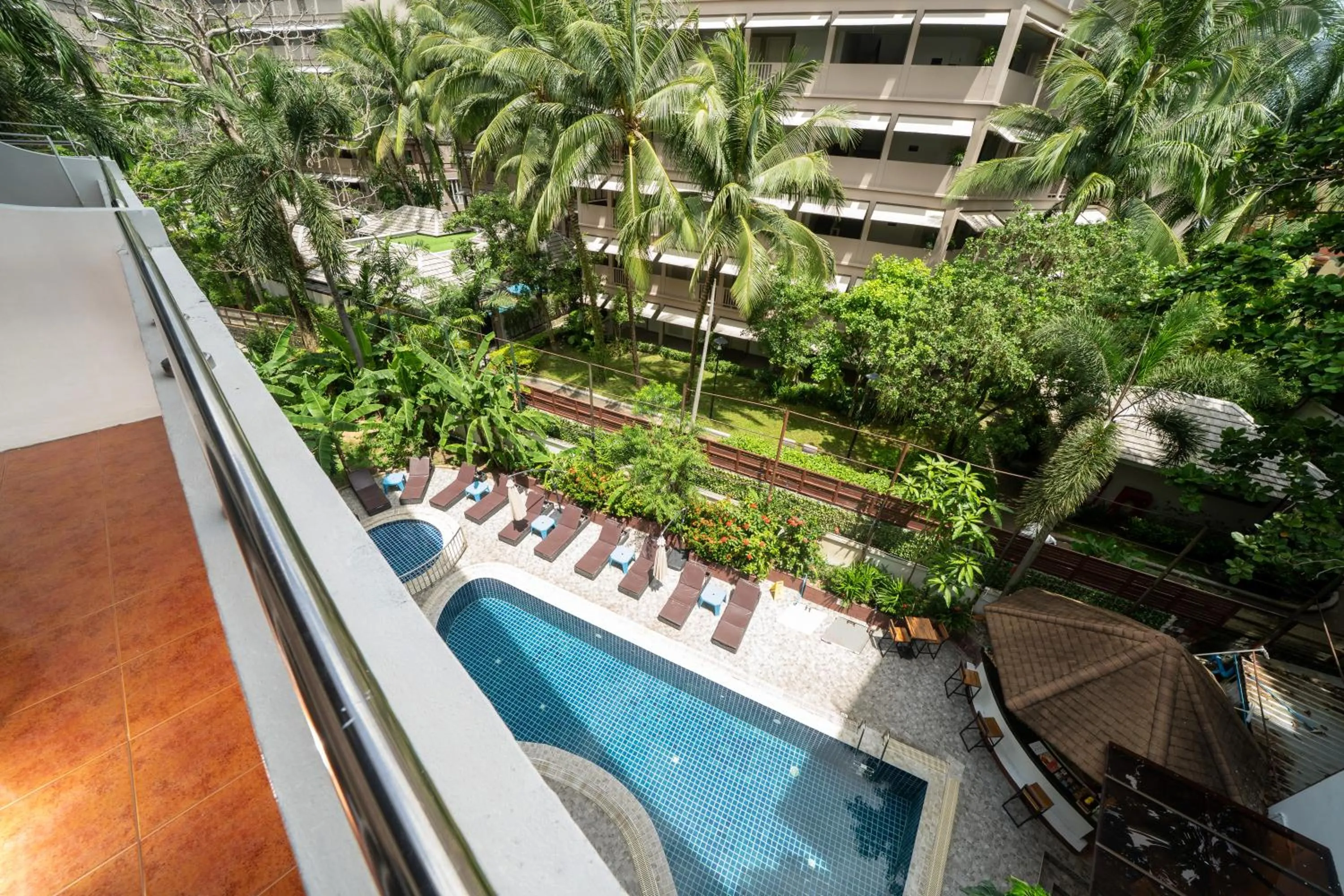 Day in Patong Central Residence & Apartment