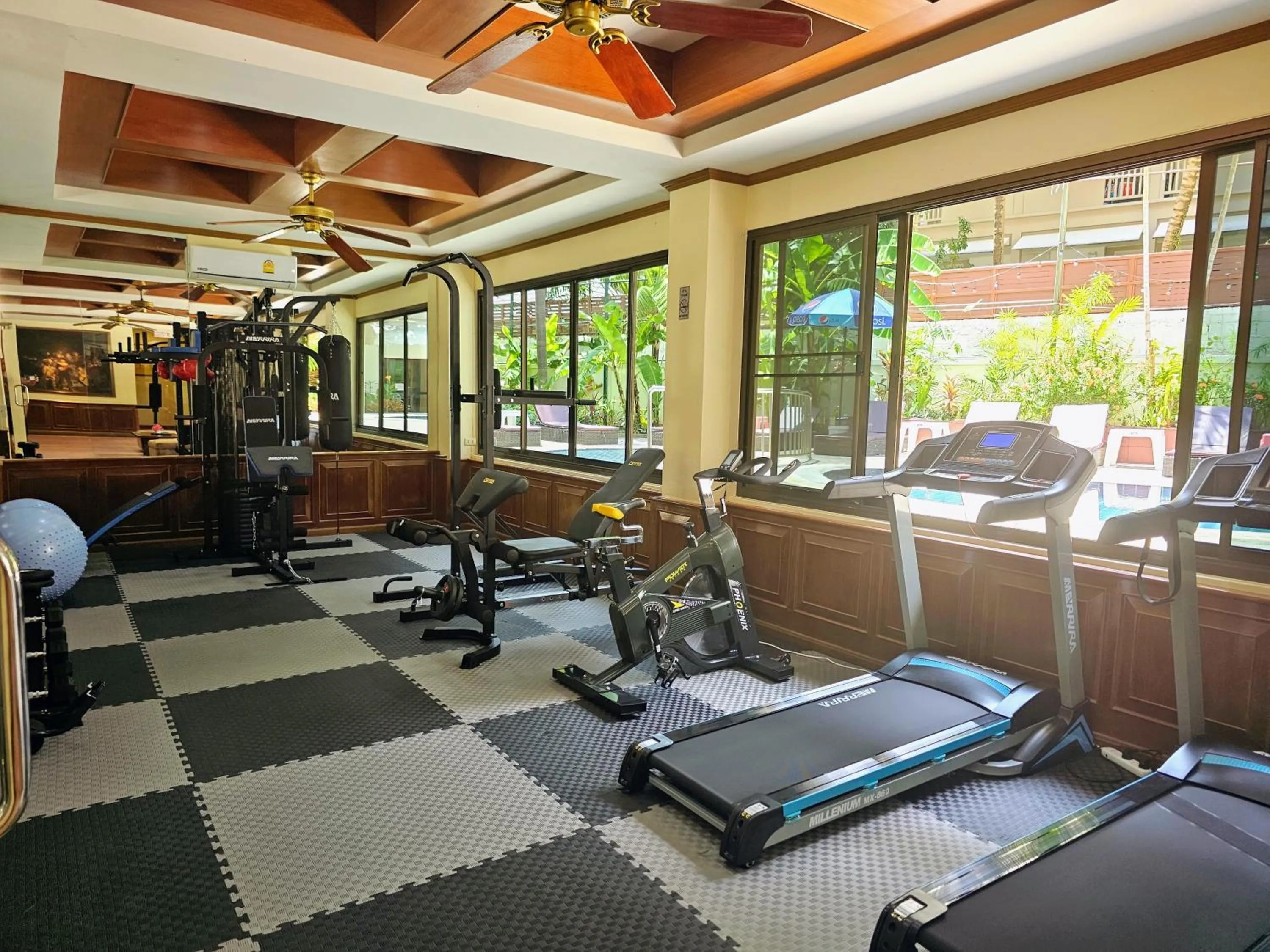 Fitness centre/facilities in Patong Central Residence & Apartment