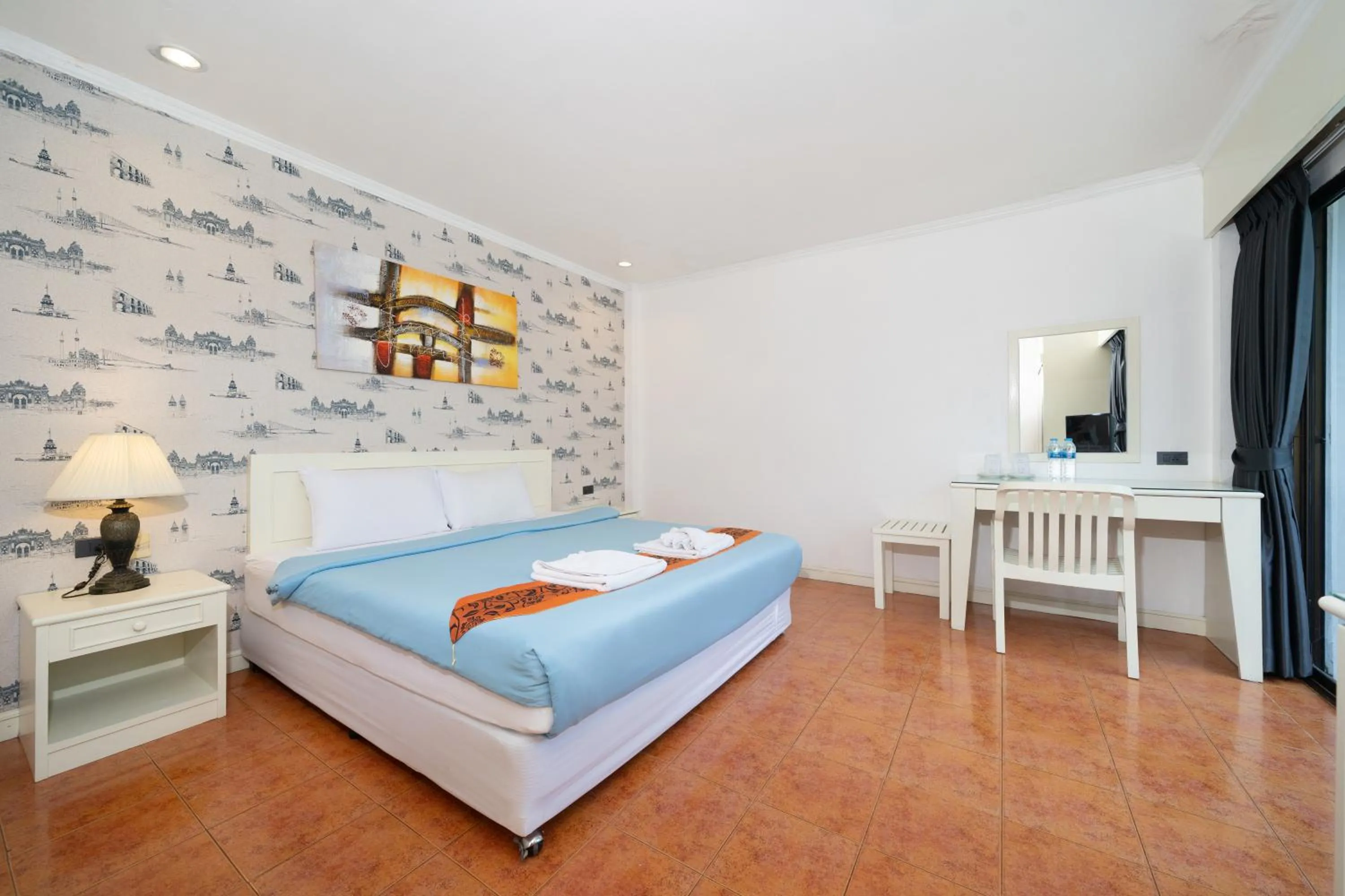 Bed in Patong Central Residence & Apartment