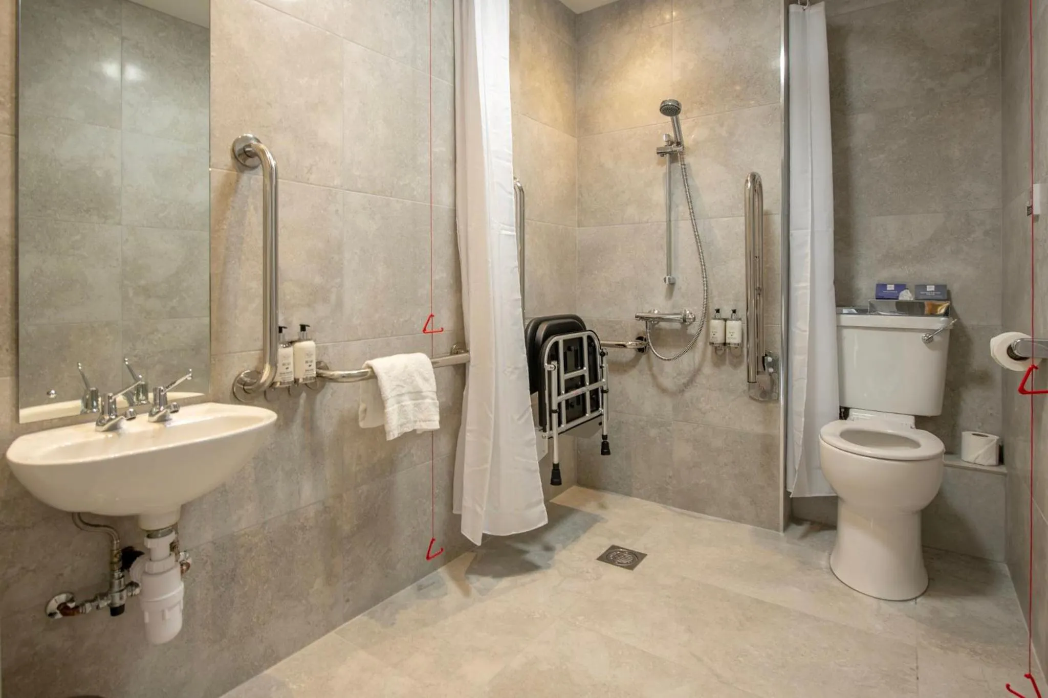 Photo of the whole room in Crowne Plaza Royal Victoria - Sheffield by IHG