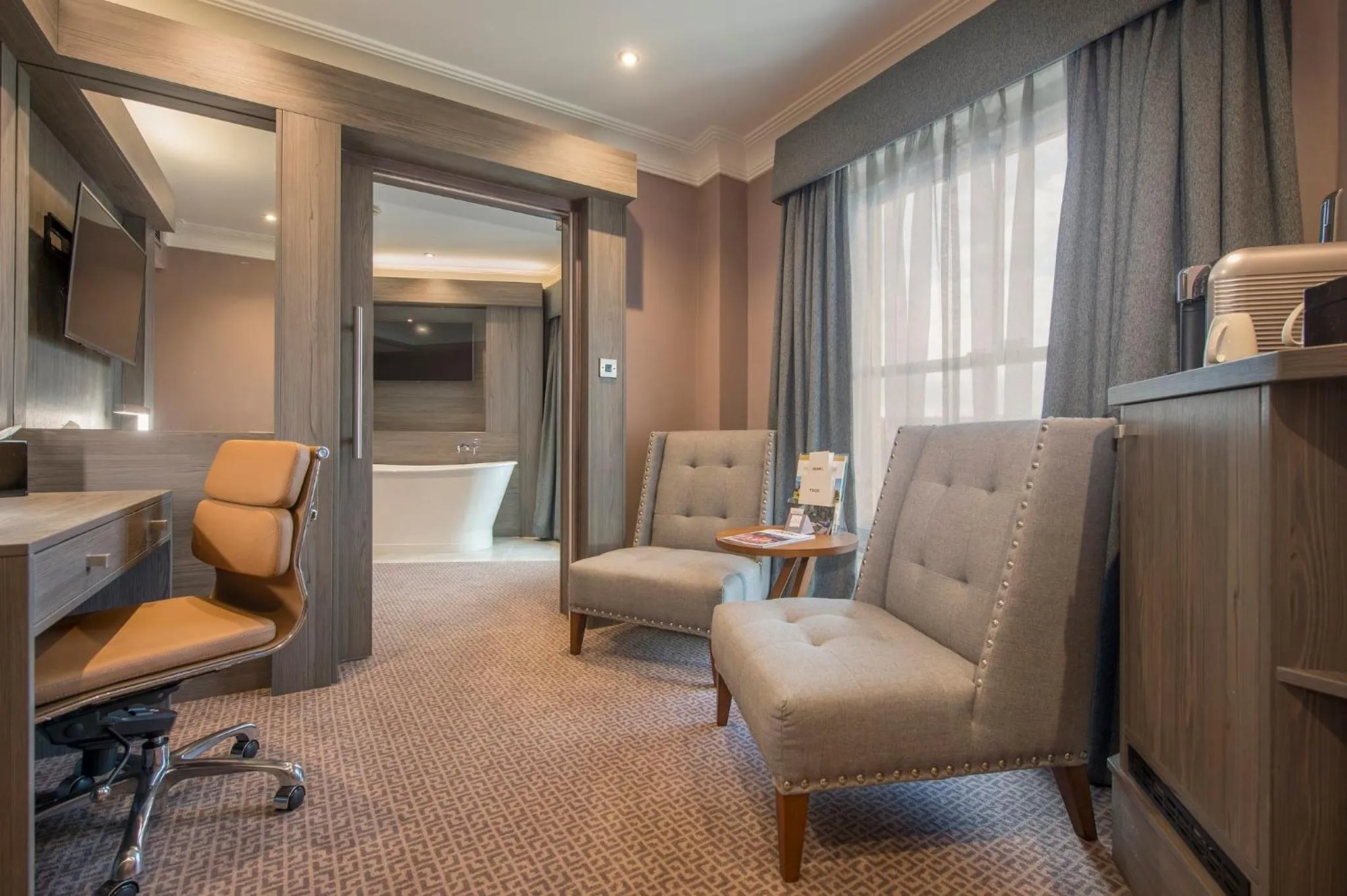 Photo of the whole room in Crowne Plaza Royal Victoria - Sheffield by IHG