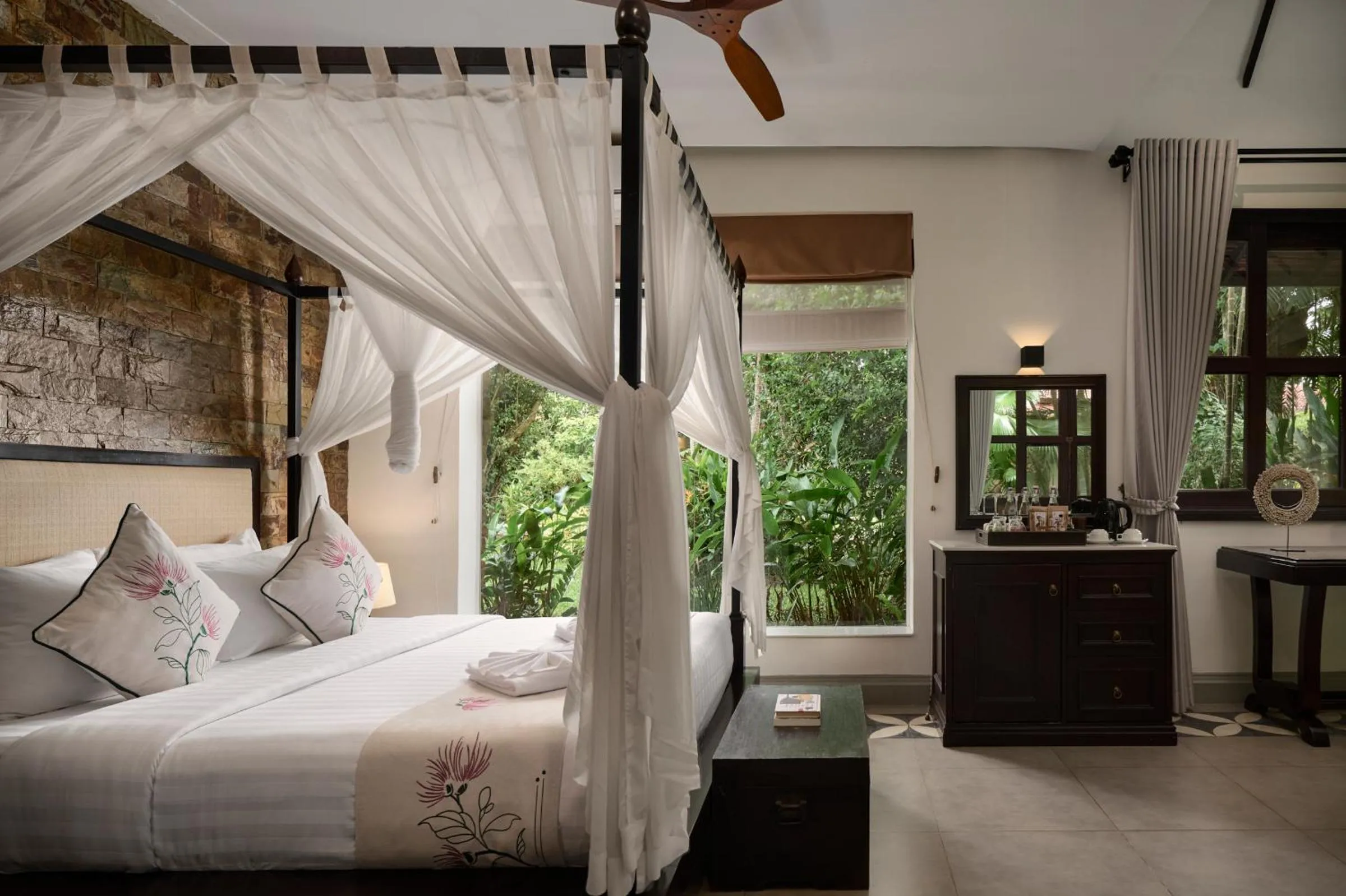 Bed in Samanea Beach Resort & Spa