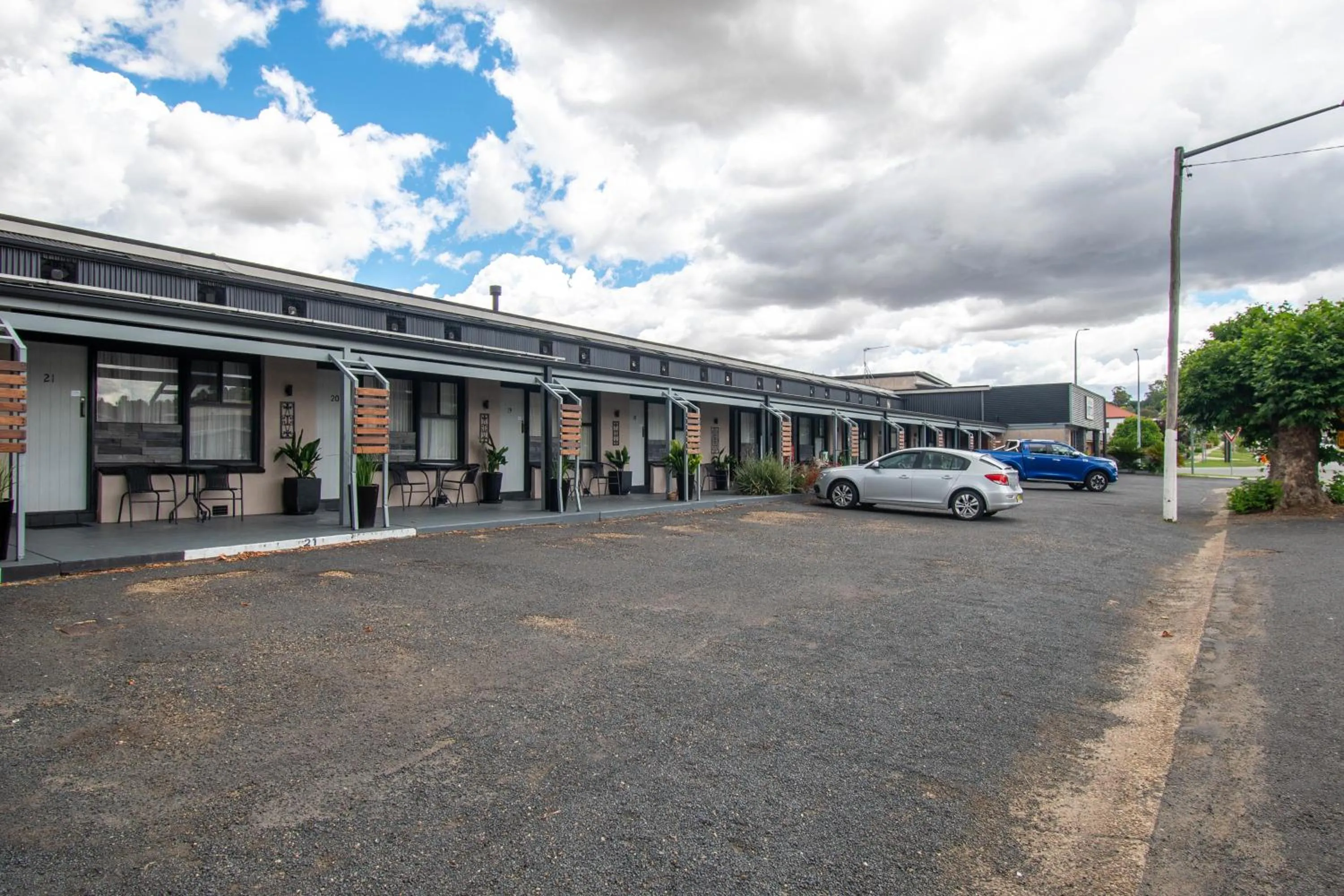 Property building in Gundagai Motel