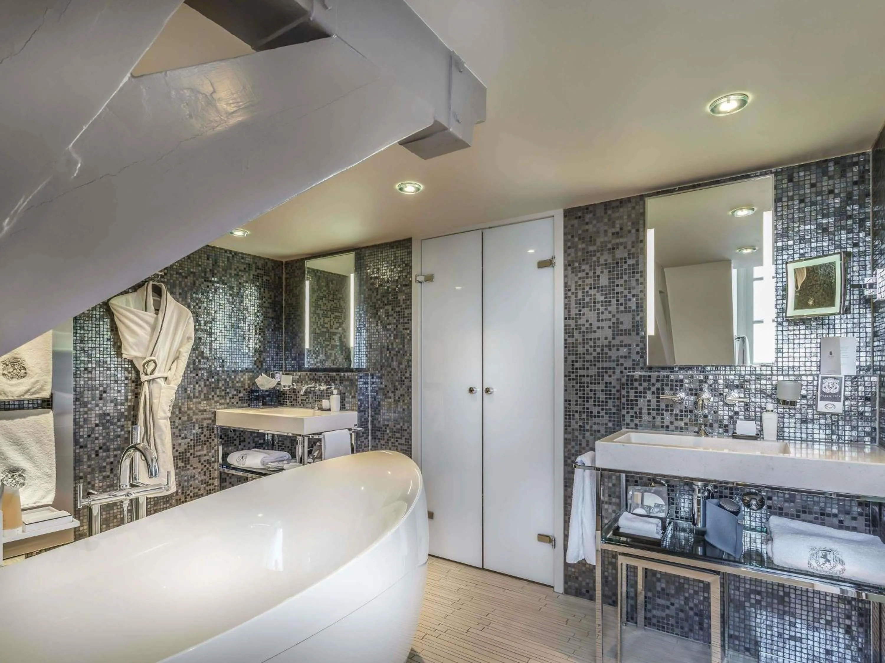 Bedroom in Sofitel Legend The Grand Amsterdam