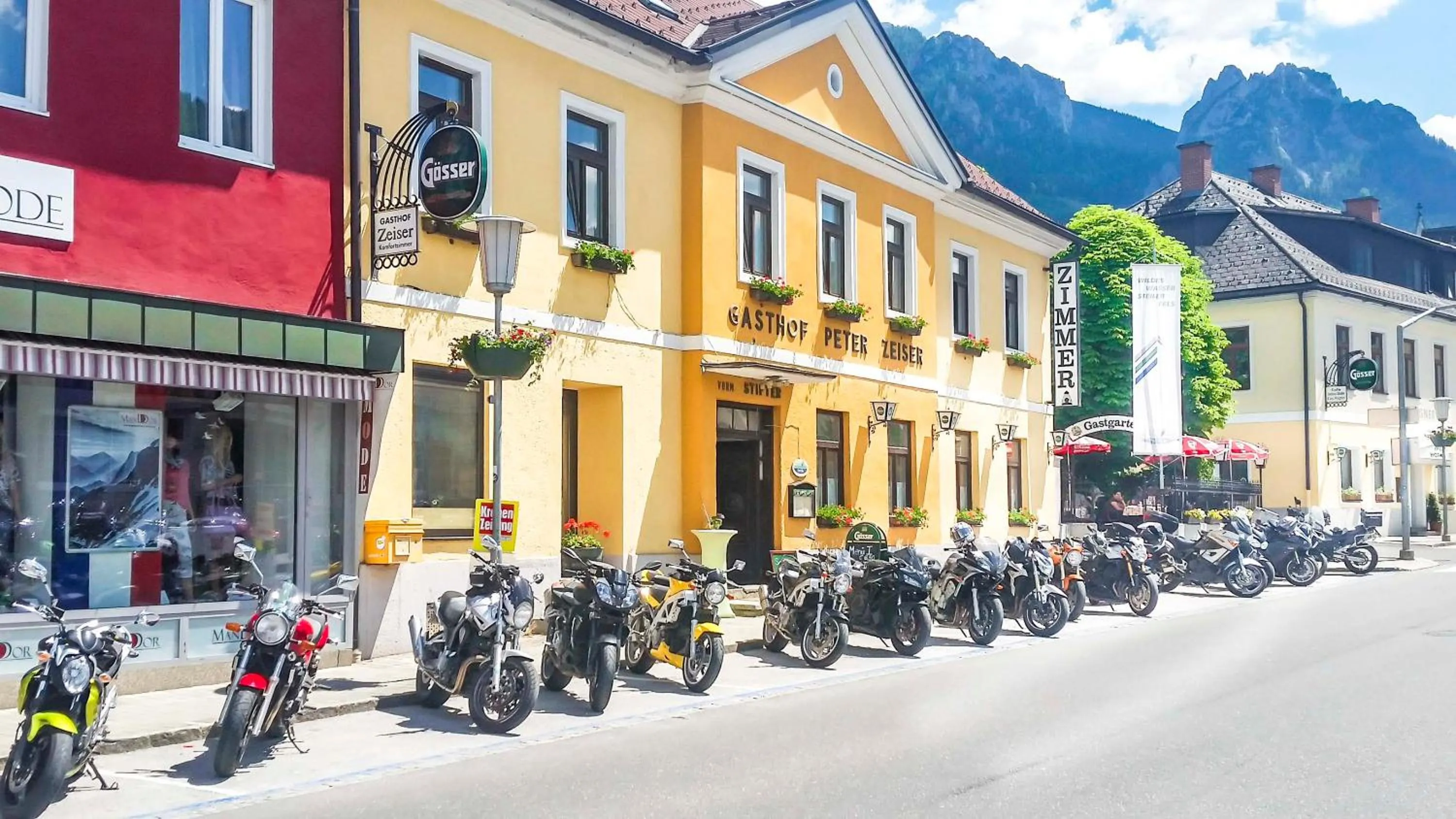 Facade/entrance in Gasthof Zeiser