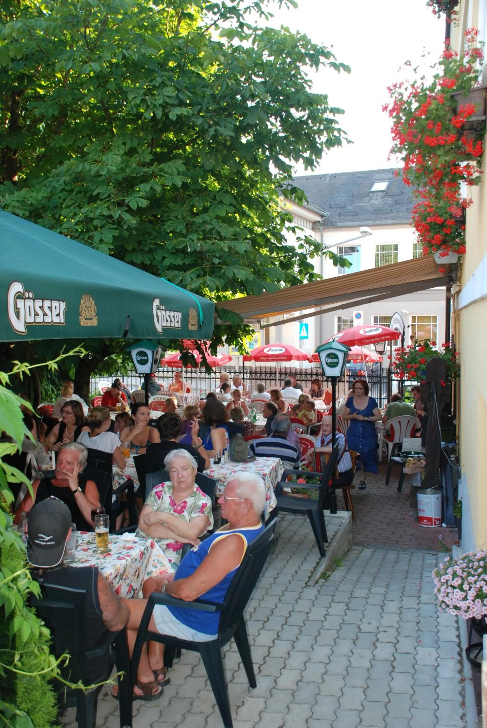 People in Gasthof Zeiser
