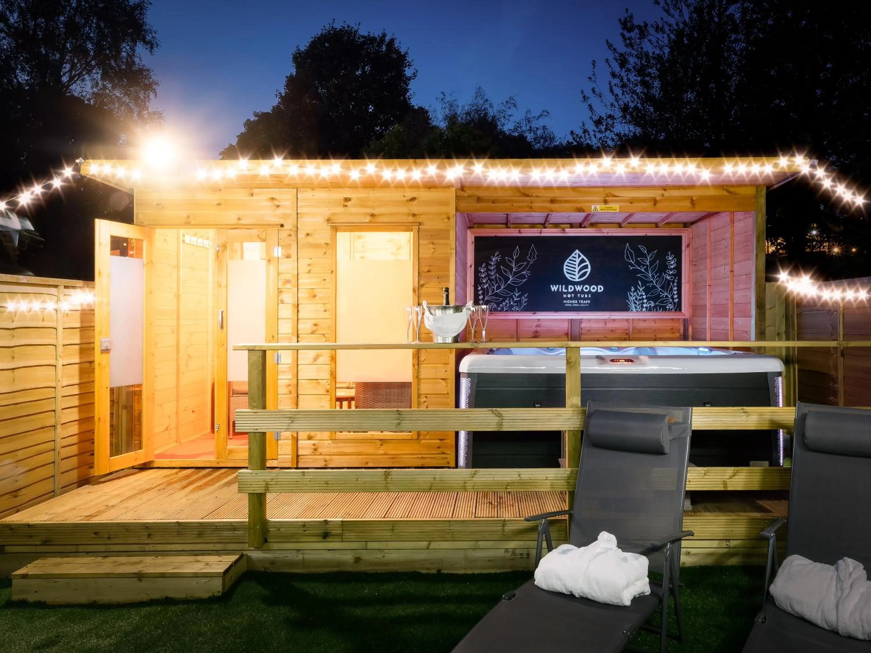 Hot Tub in Higher Trapp Hotel