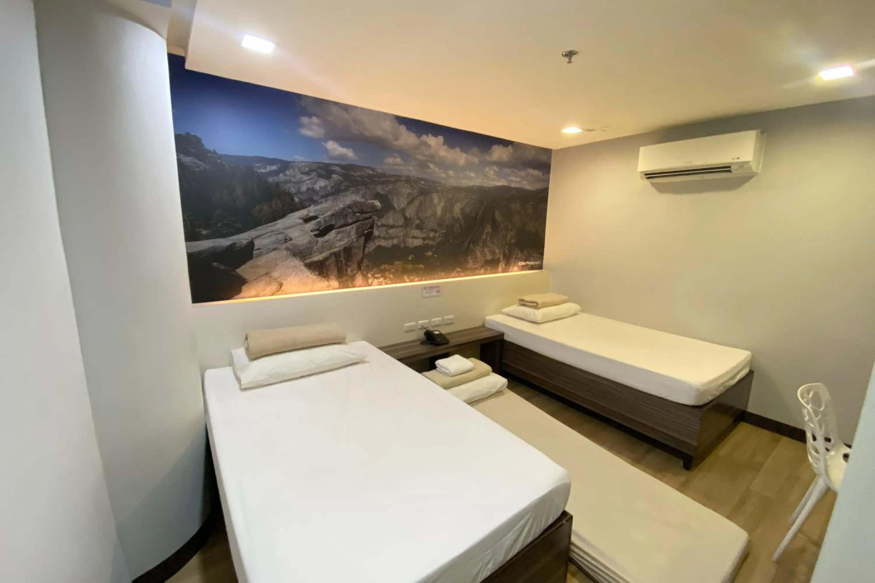 Bed in Sugbutel Family Hotel Cebu powered by Cocotel