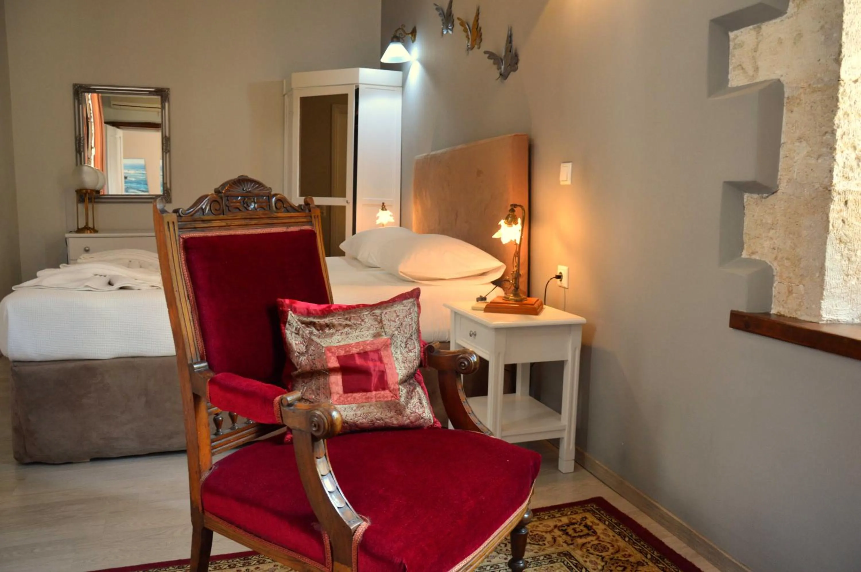 Bed in Erietta Suites