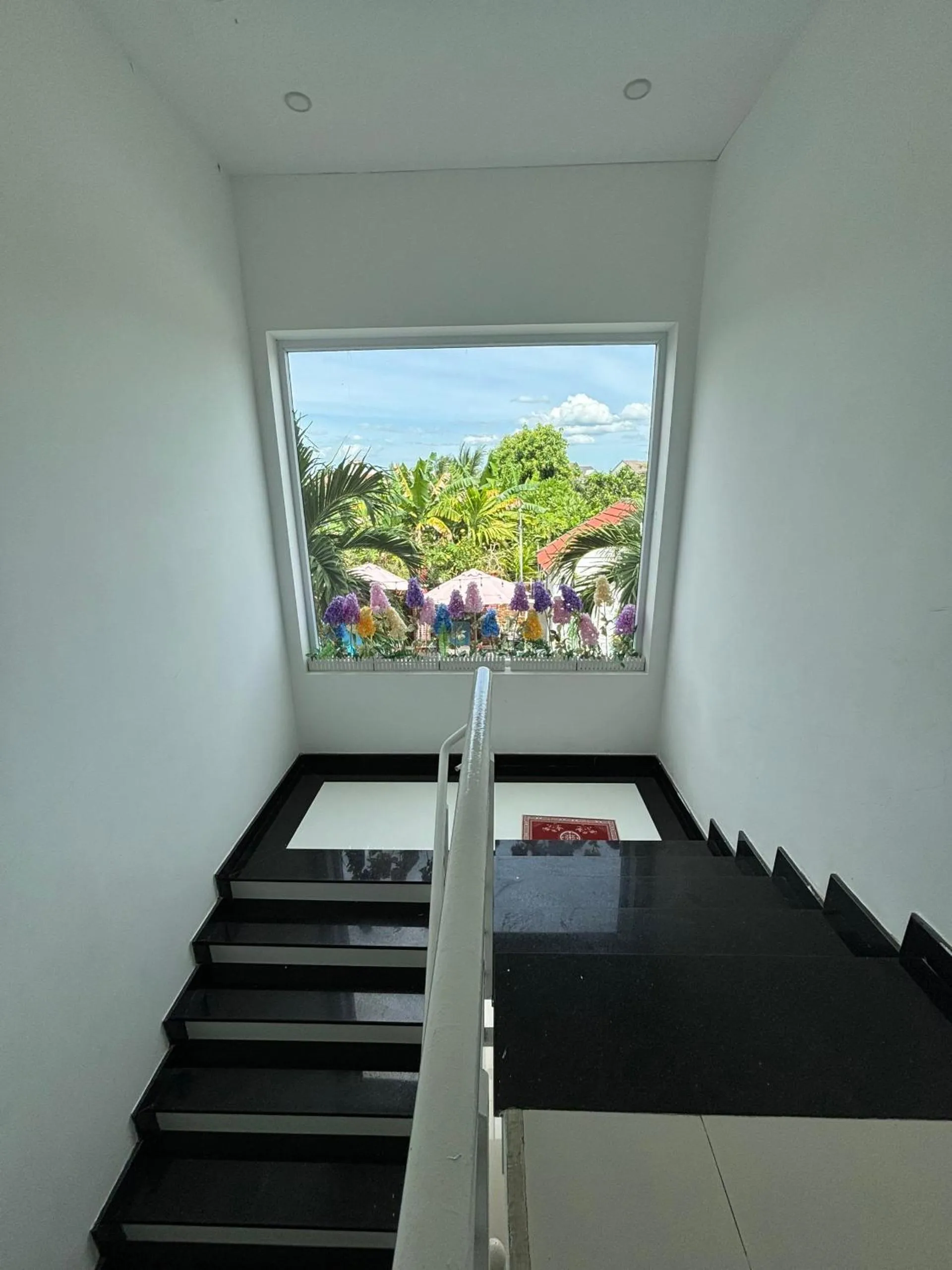 Property building in Red House Homestay - Villa