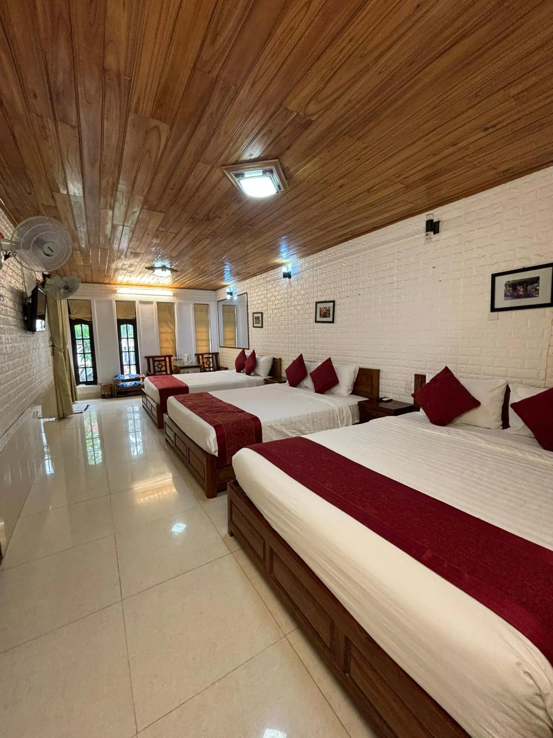Bed in Red House Homestay - Villa