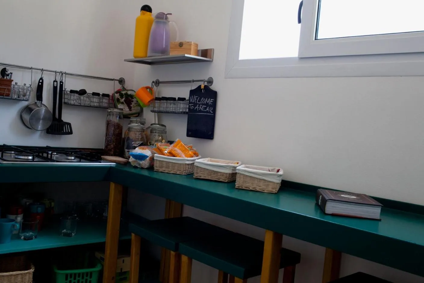 Breakfast in Area 12 BB