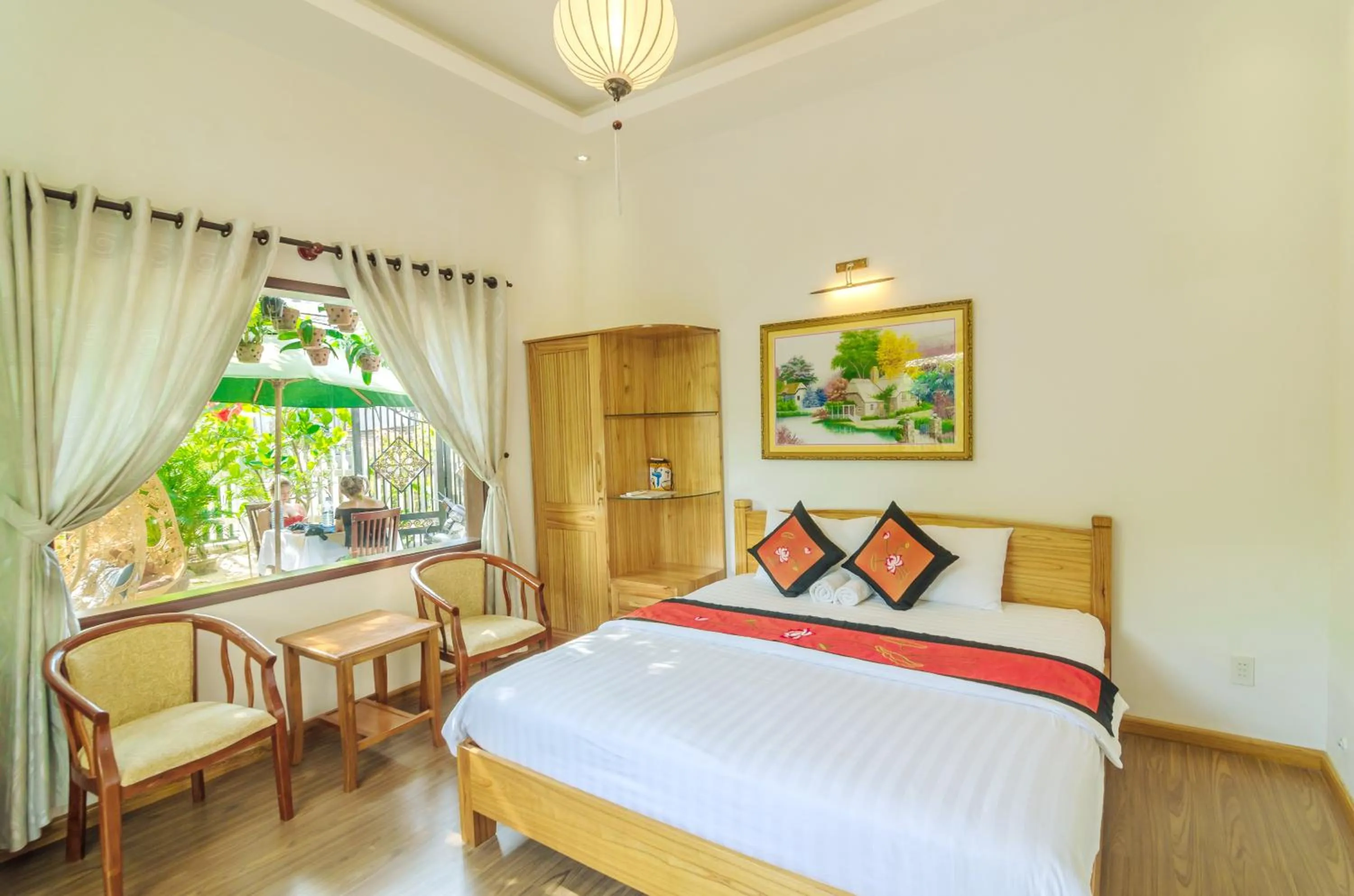 Balcony/Terrace, Bed in Tue Tam Garden Villa