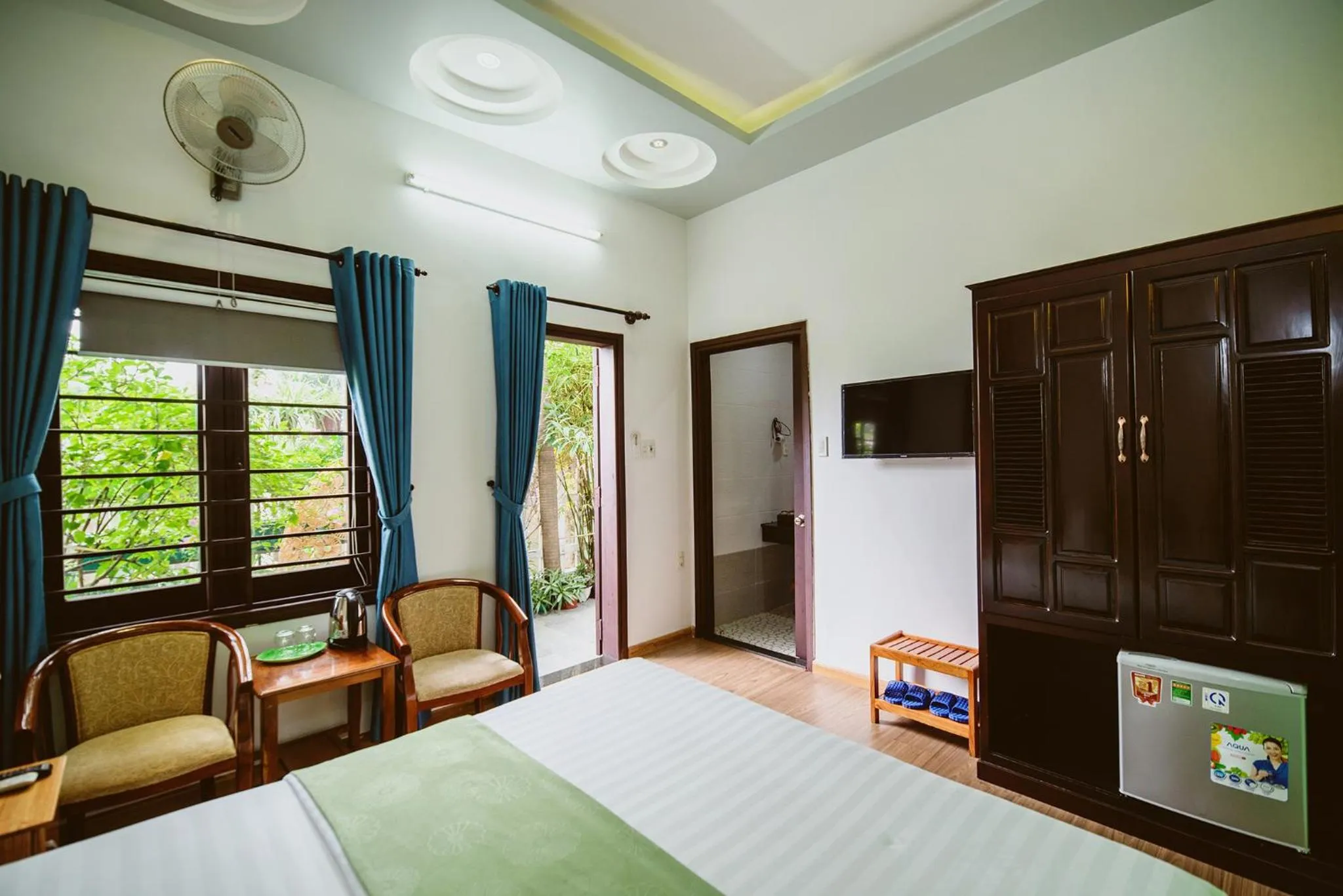 Bed in Tue Tam Garden Villa