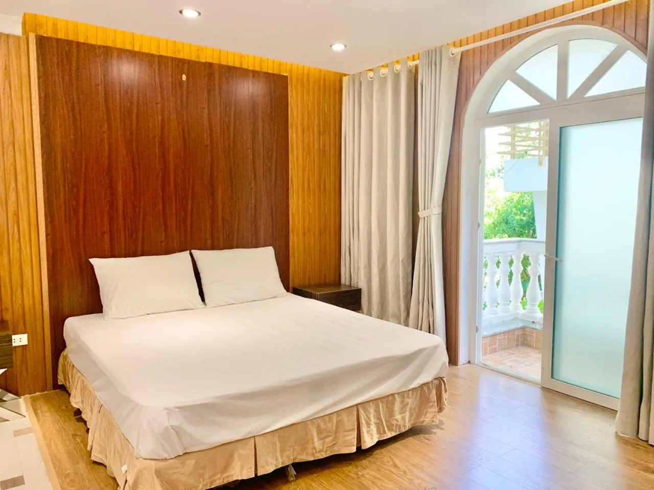 Bed in Benzen Villas Nha Trang