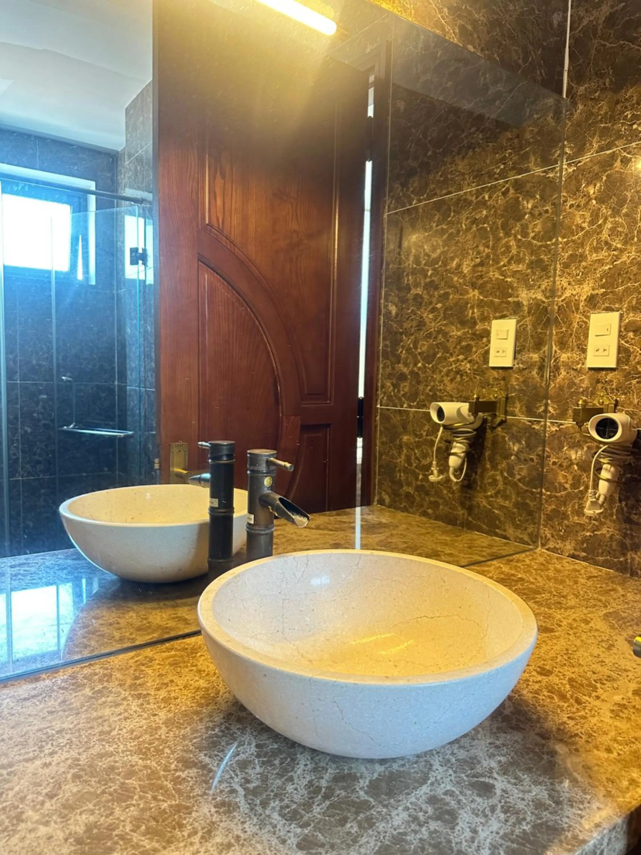 Shower in Benzen Villas Nha Trang