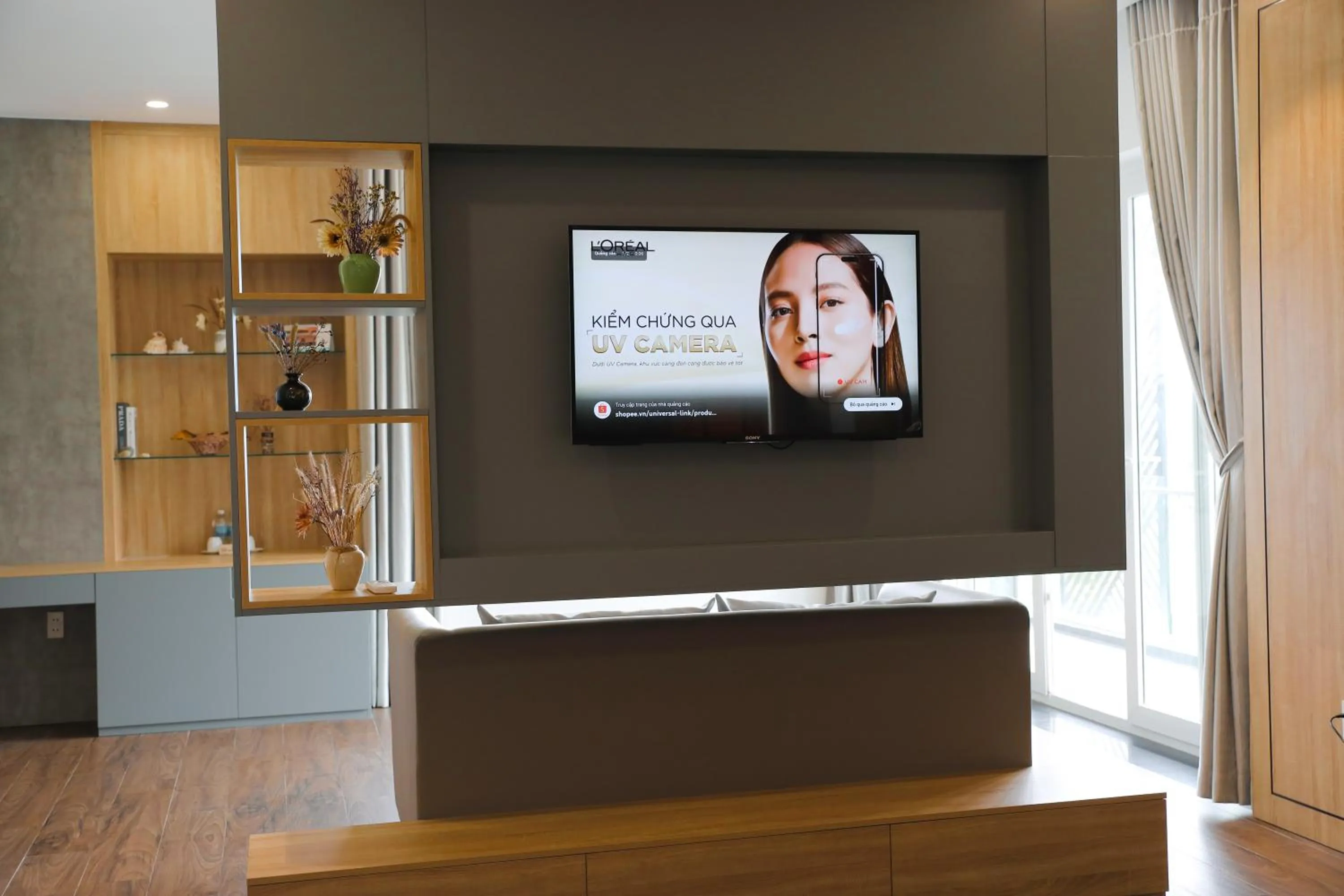 Communal lounge/ TV room in Benzen Villas Nha Trang