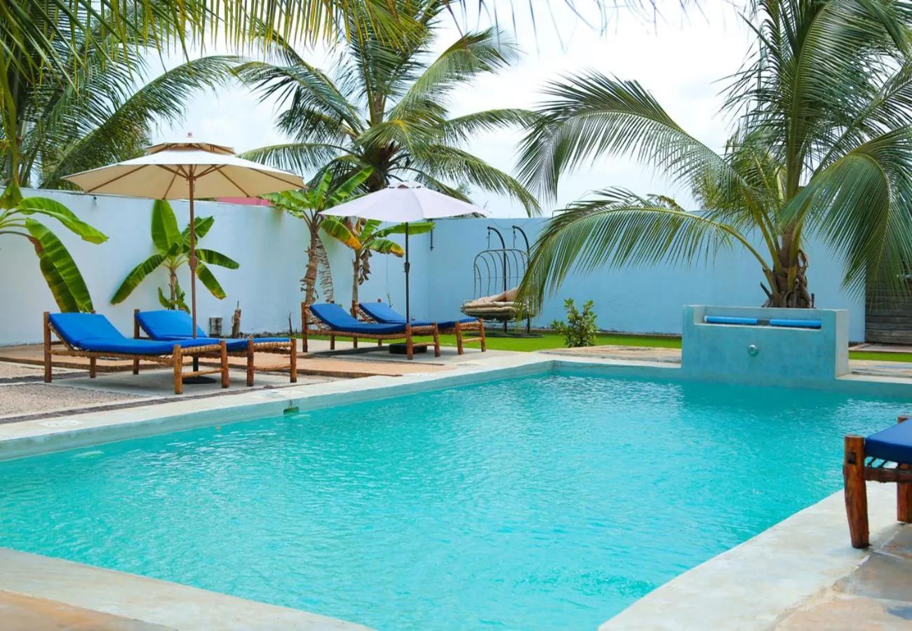 Day in Palm Cultural Village